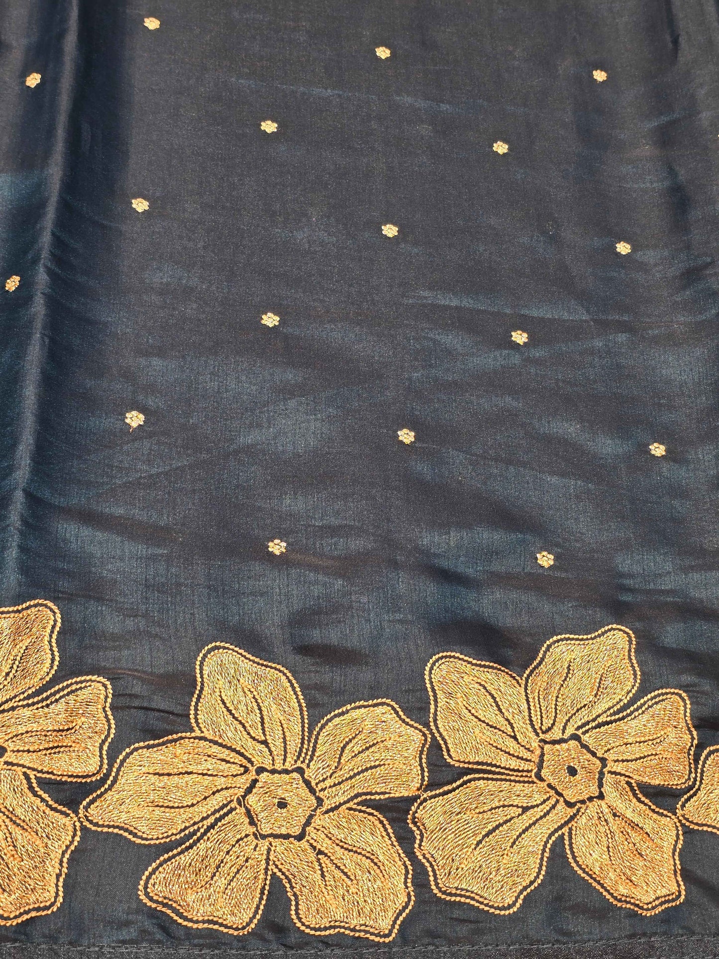 Tussar Saree with White Butta Work