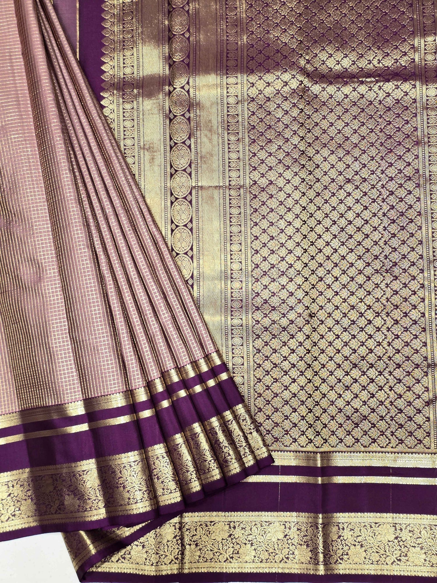 Handloom pure Kanjivaram silk saree with checked pattren and designer border