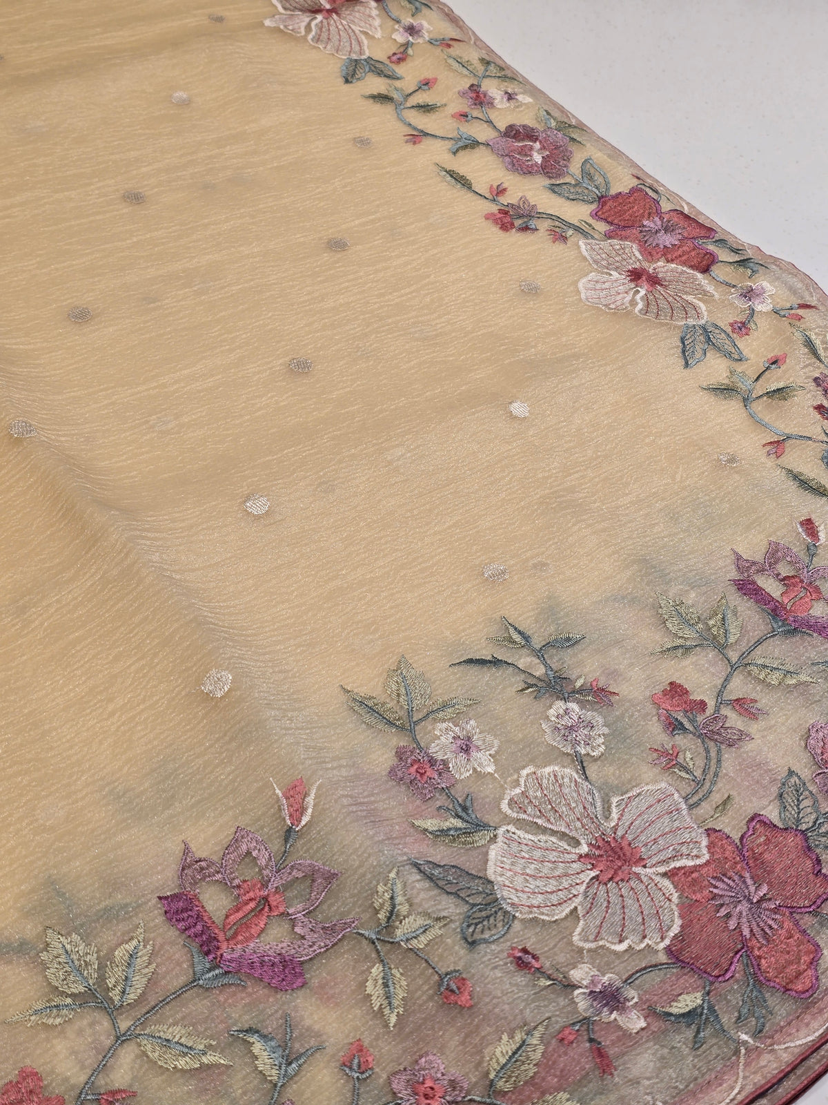 Glass Silk Saree with Crush Material, Small Butta Floral & Peacock Fancy Border – Party Wear