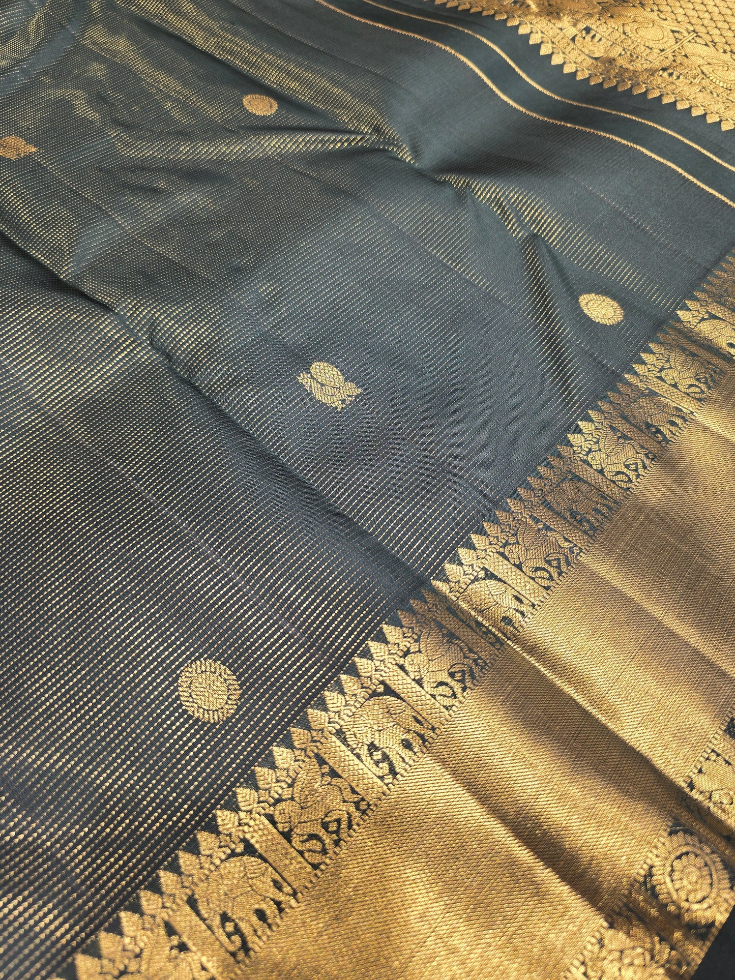 Pure Kanchee Handloom Silk Saree with Micro Horizontal Pattern, Traditional Zari Border & Rich Bottle Green / Reddish Pink Blouse | Wedding & Festive Wear