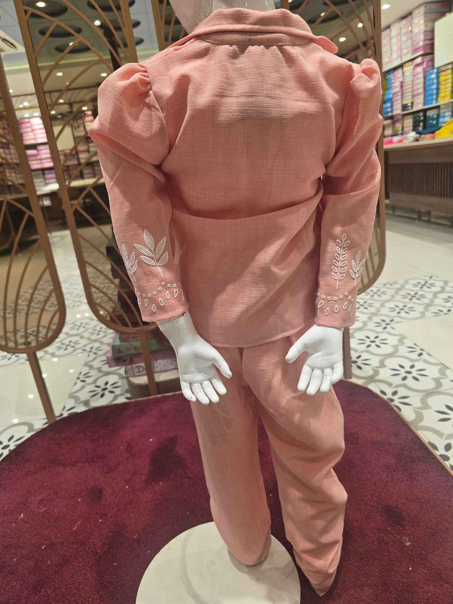 Span cotton material peach with white western wear with round neck inner and colar design,rubber prints on jacket