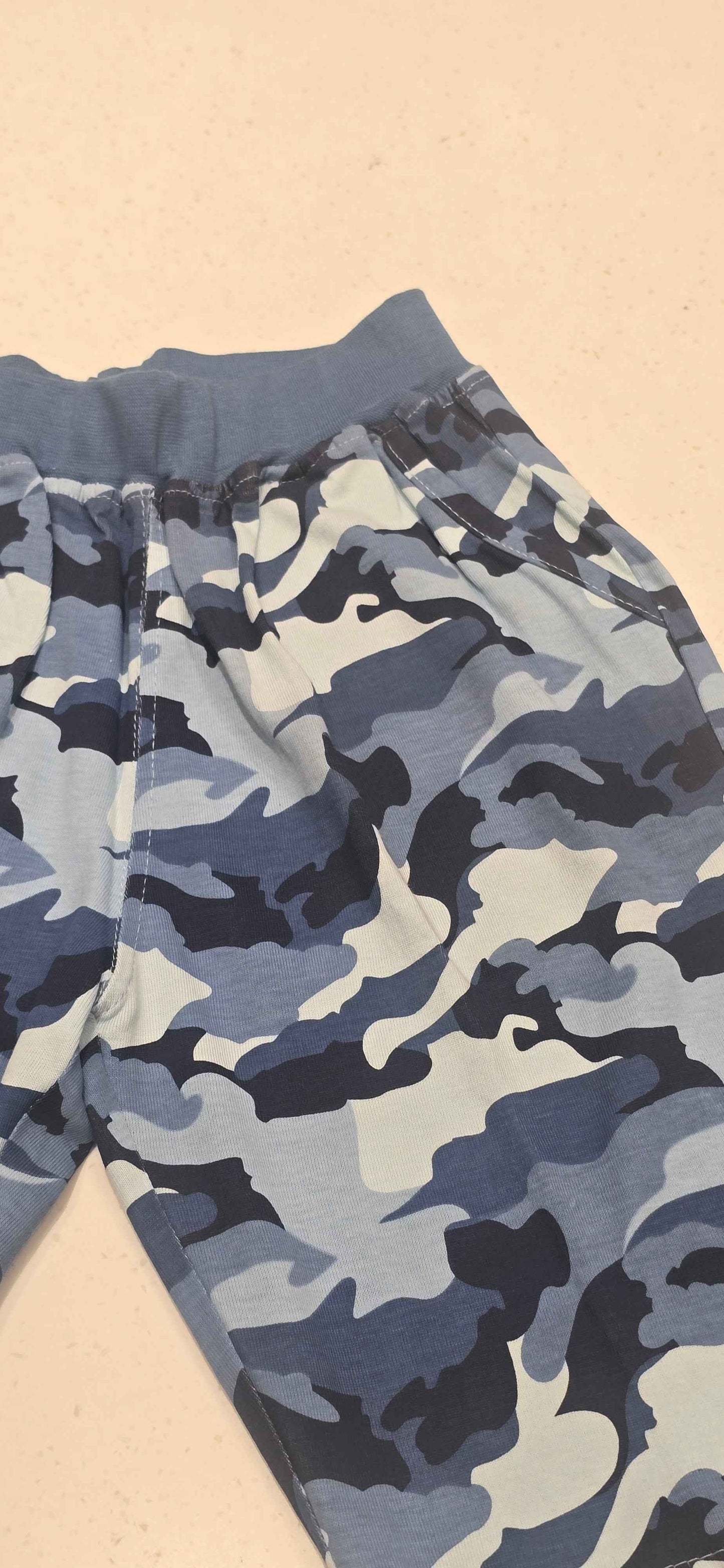 Printed cotton material shorts for pockets with round Elasticable