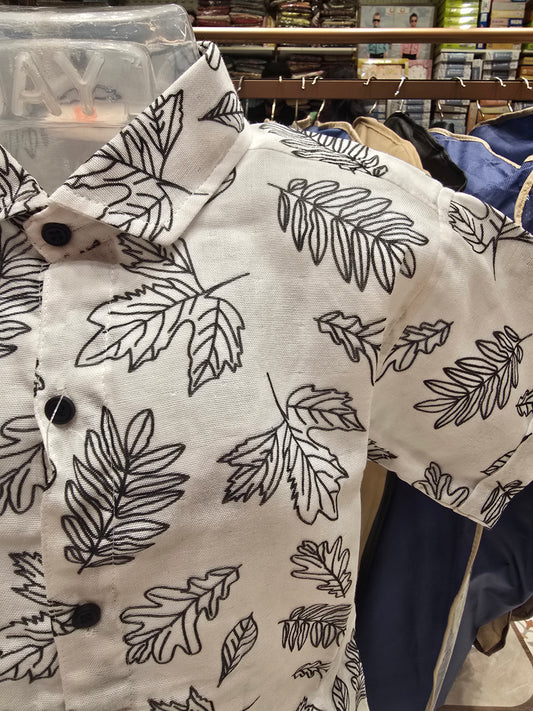 Capri set for boy 5Y white colored base printed ¾ shirt & shorts