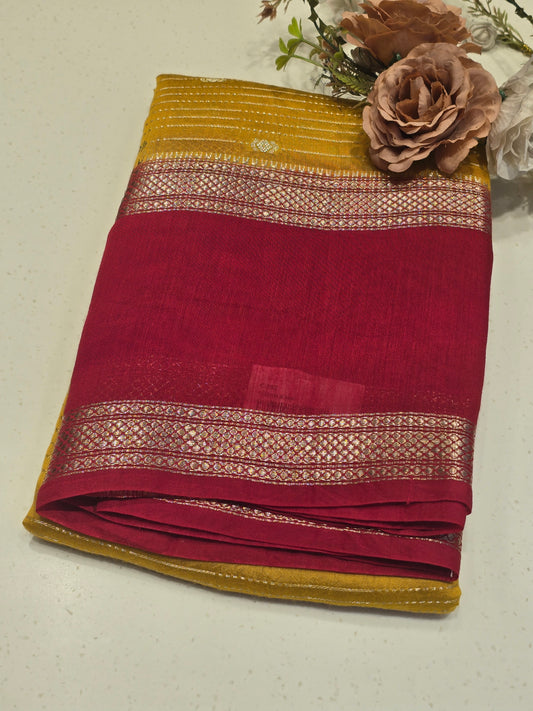 Mushroom silk horizontal lines with small motif across the boyf and bentex border