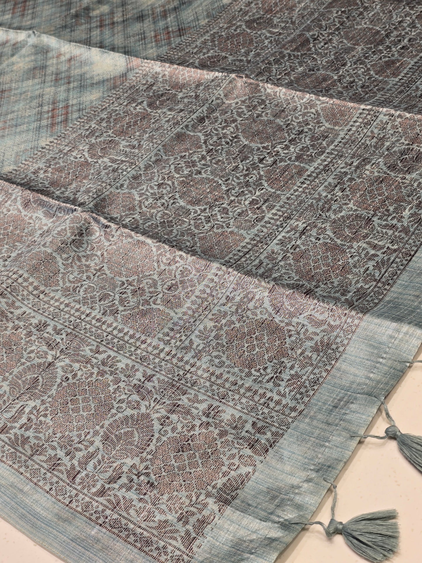 Raw silk with thread work border and pallu Daily wear