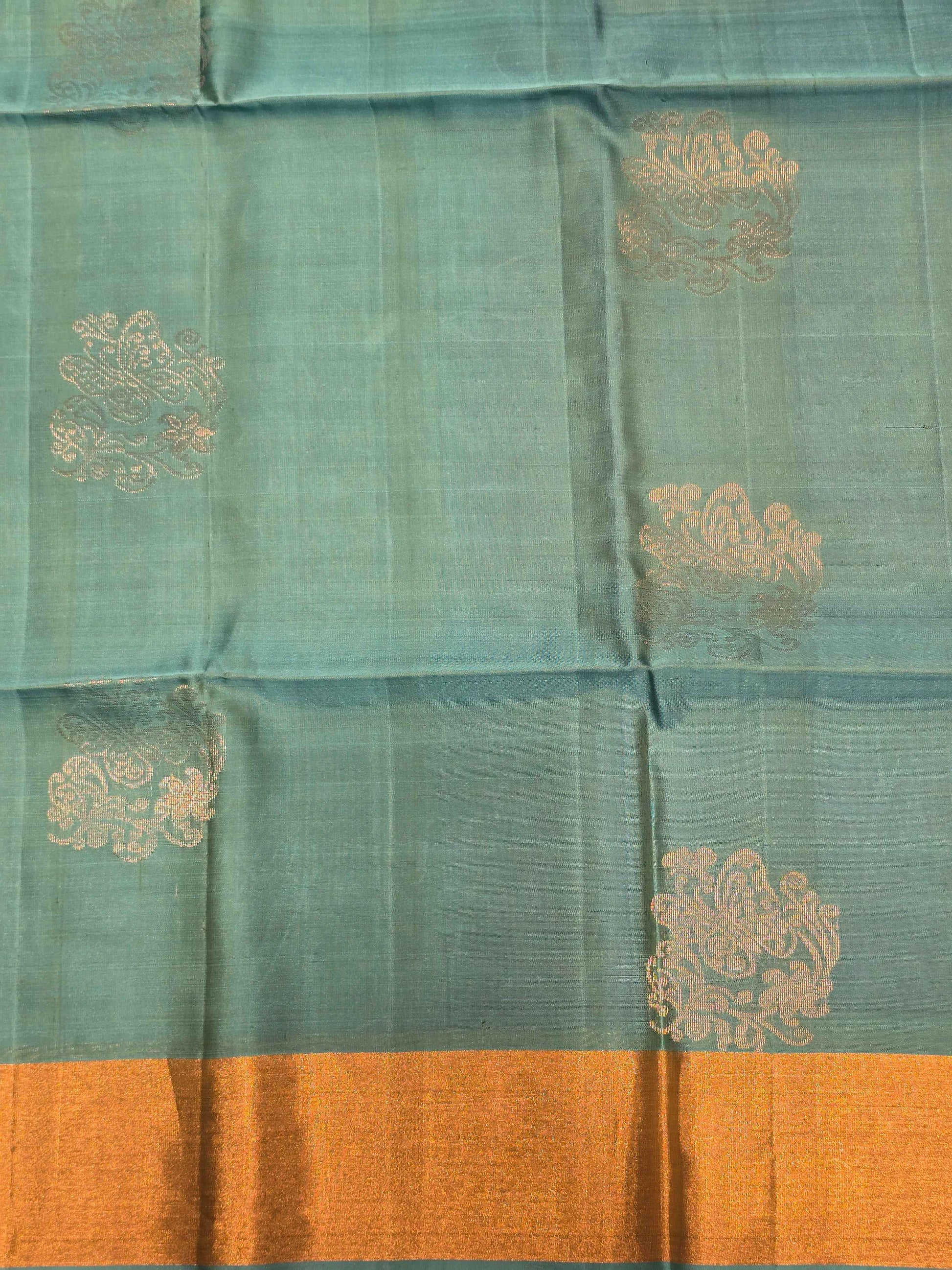 Handloom pure soft silk with rich pallu and gatti border