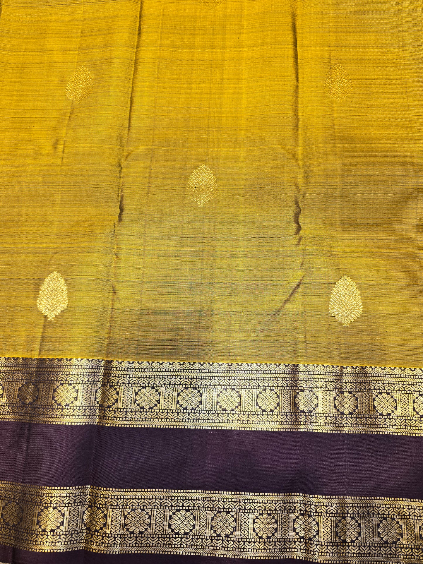 Women Mehndi Green Pure Kanjivaram Silk Saree