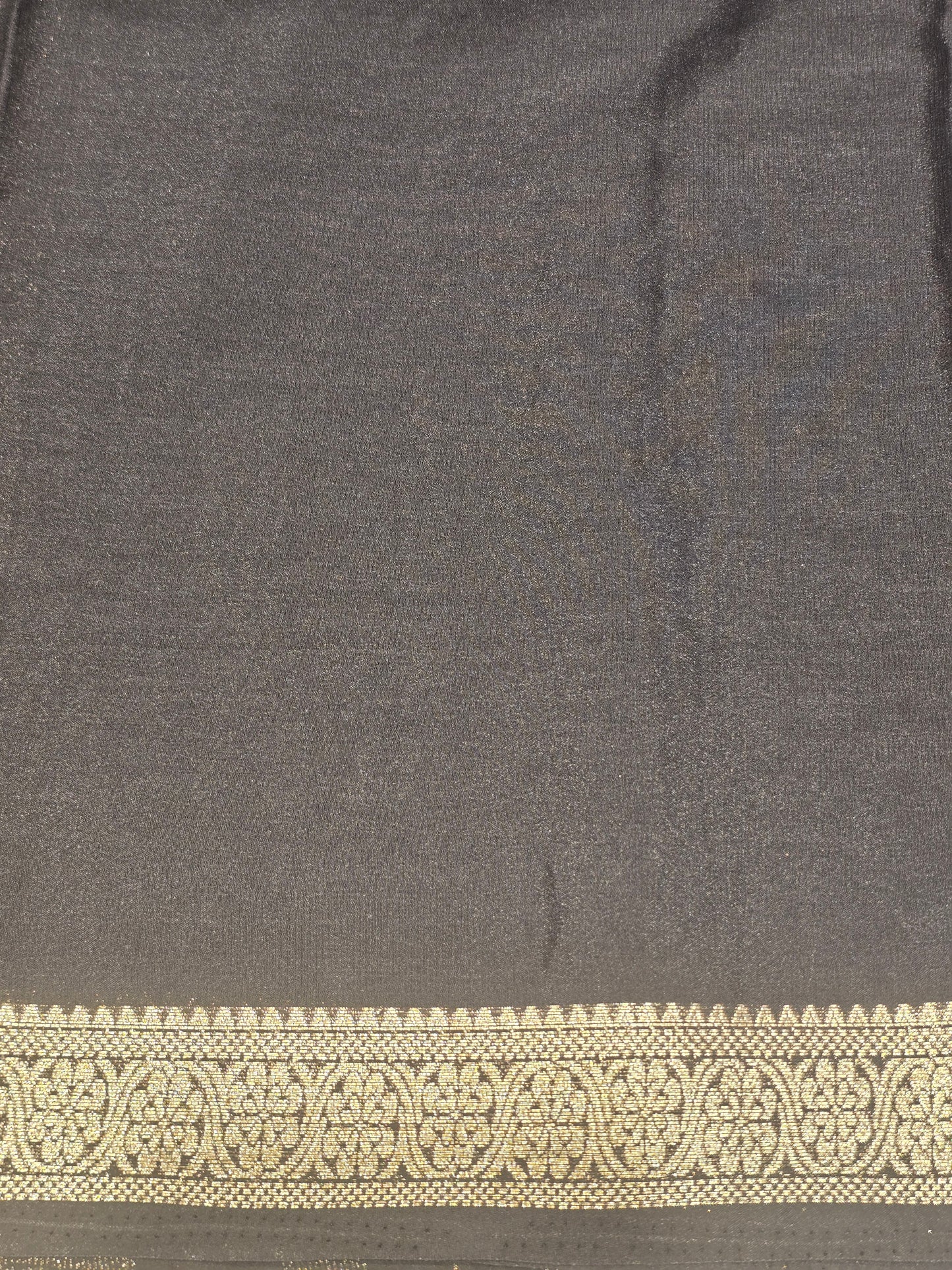 Semi Crepe Silk Saree with Checked Pattern, Small Traditional Border & Rich Pallu | Festive & Traditional Wear