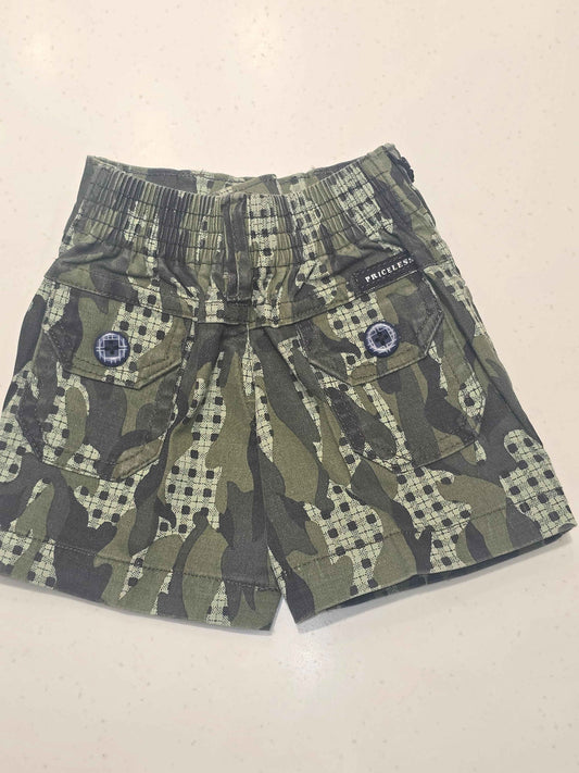 Denim material green printed shorts with stylish pocket bottons