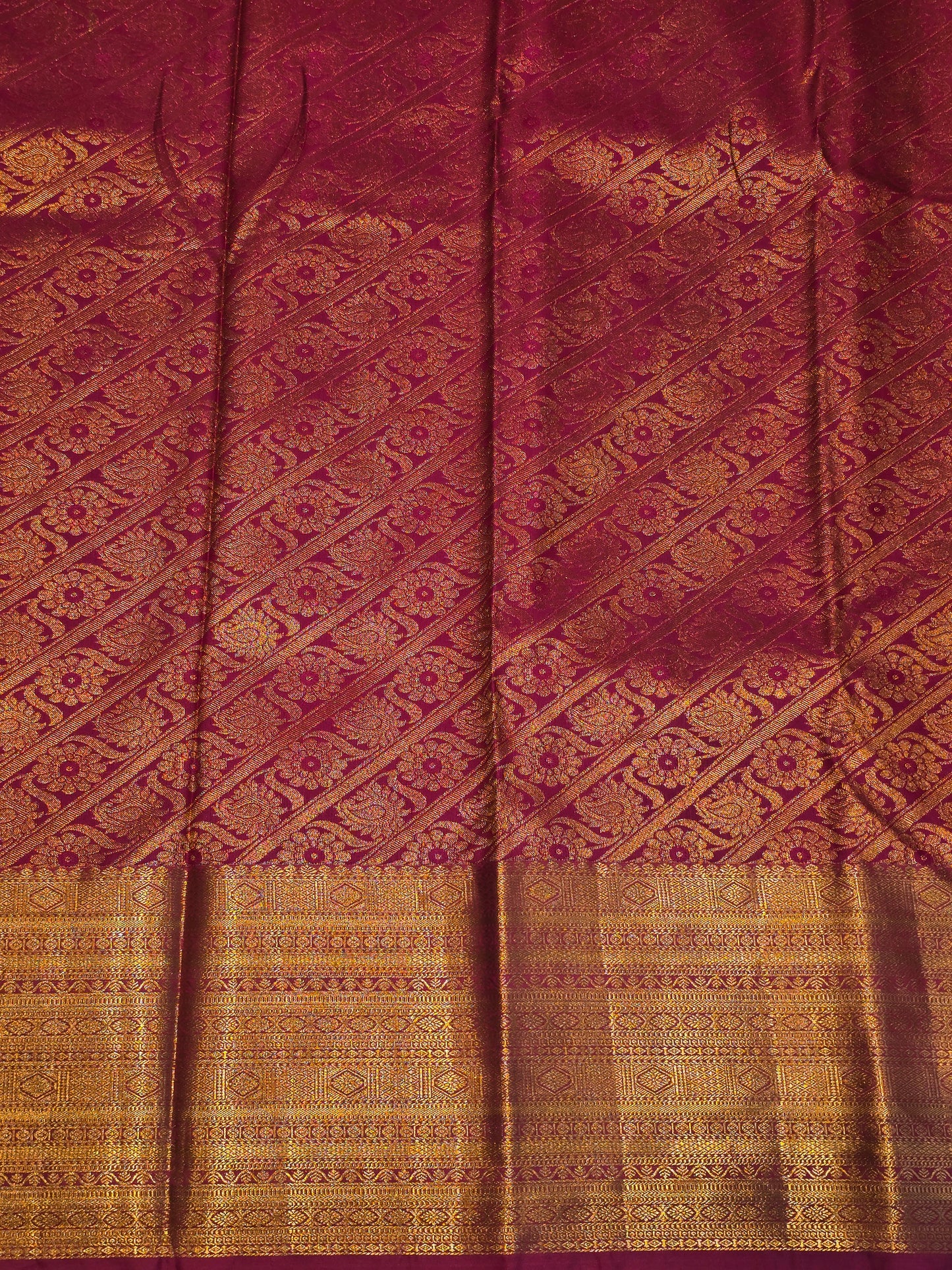 Women Micro Chex Semi Kanjivaram Silk Saree with Kalanjali Design
