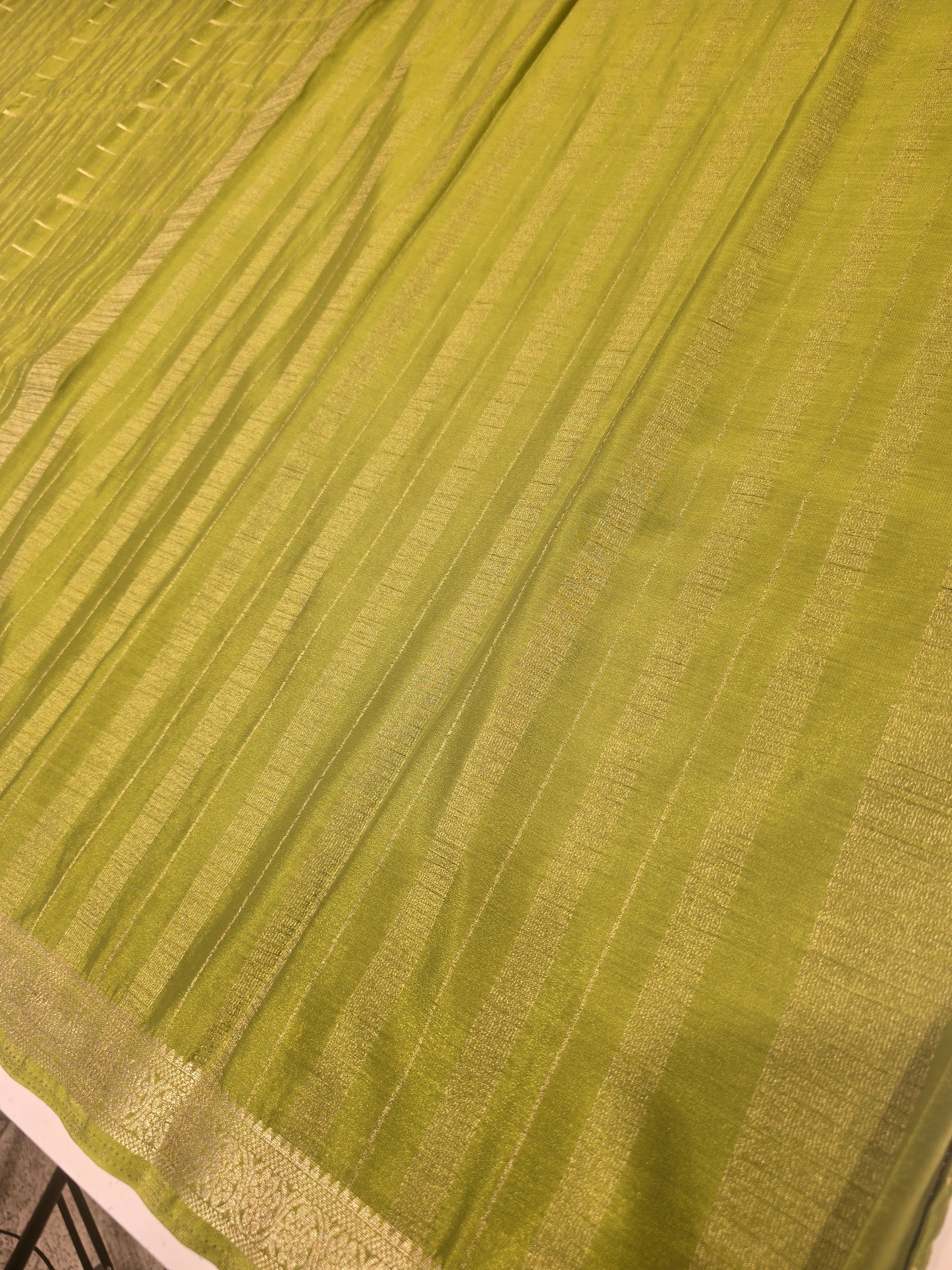 Semi Crepe Silk Saree with Checked Pattern, Small Traditional Border & Rich Pallu | Festive & Traditional Wear