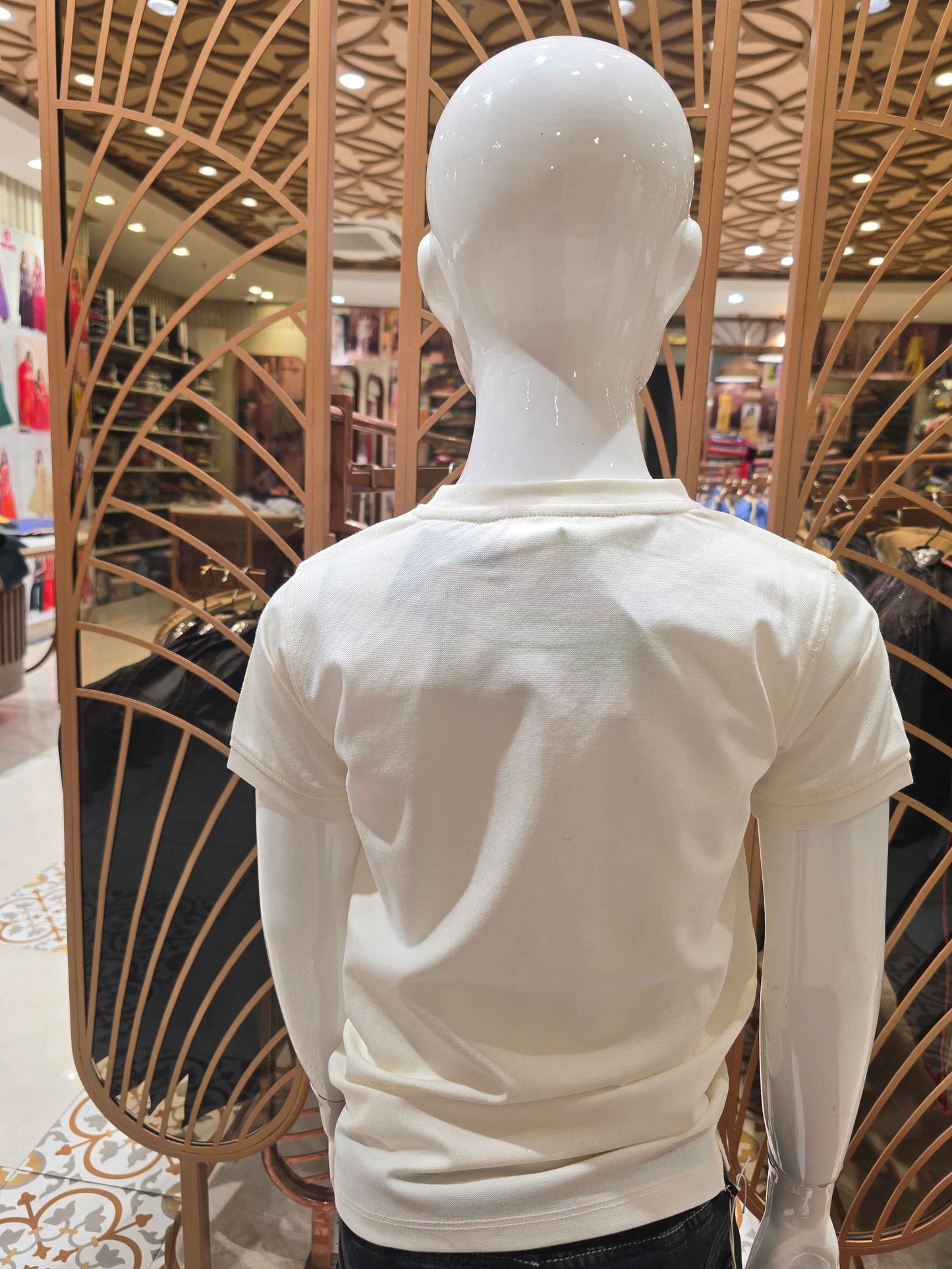 Lycra Material halfwhite colour round neck t-shirt