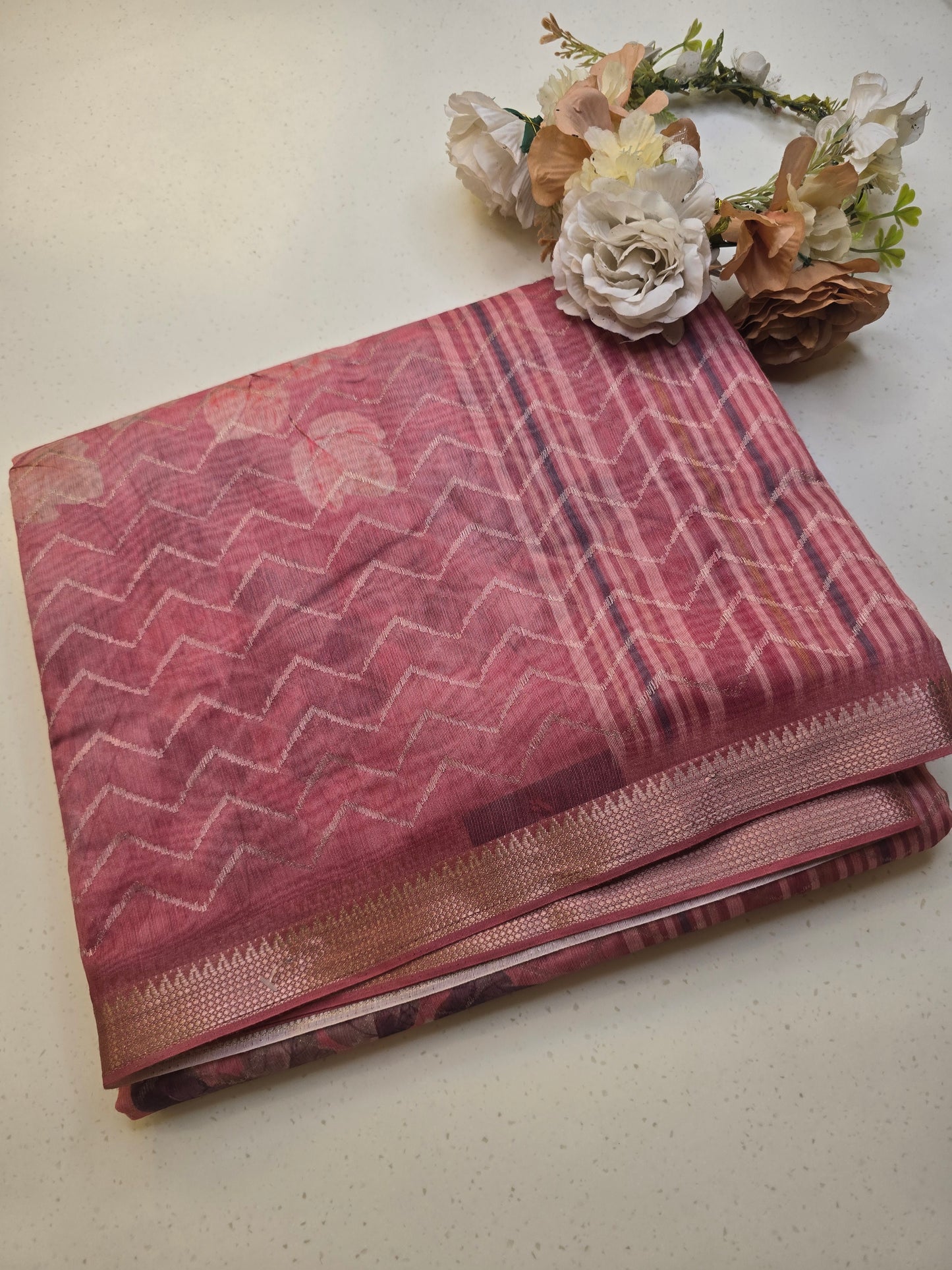 Cotton Lining Floral Printed Saree with Zigzag Horizontal Design | Soft Daily Wear Cotton Saree