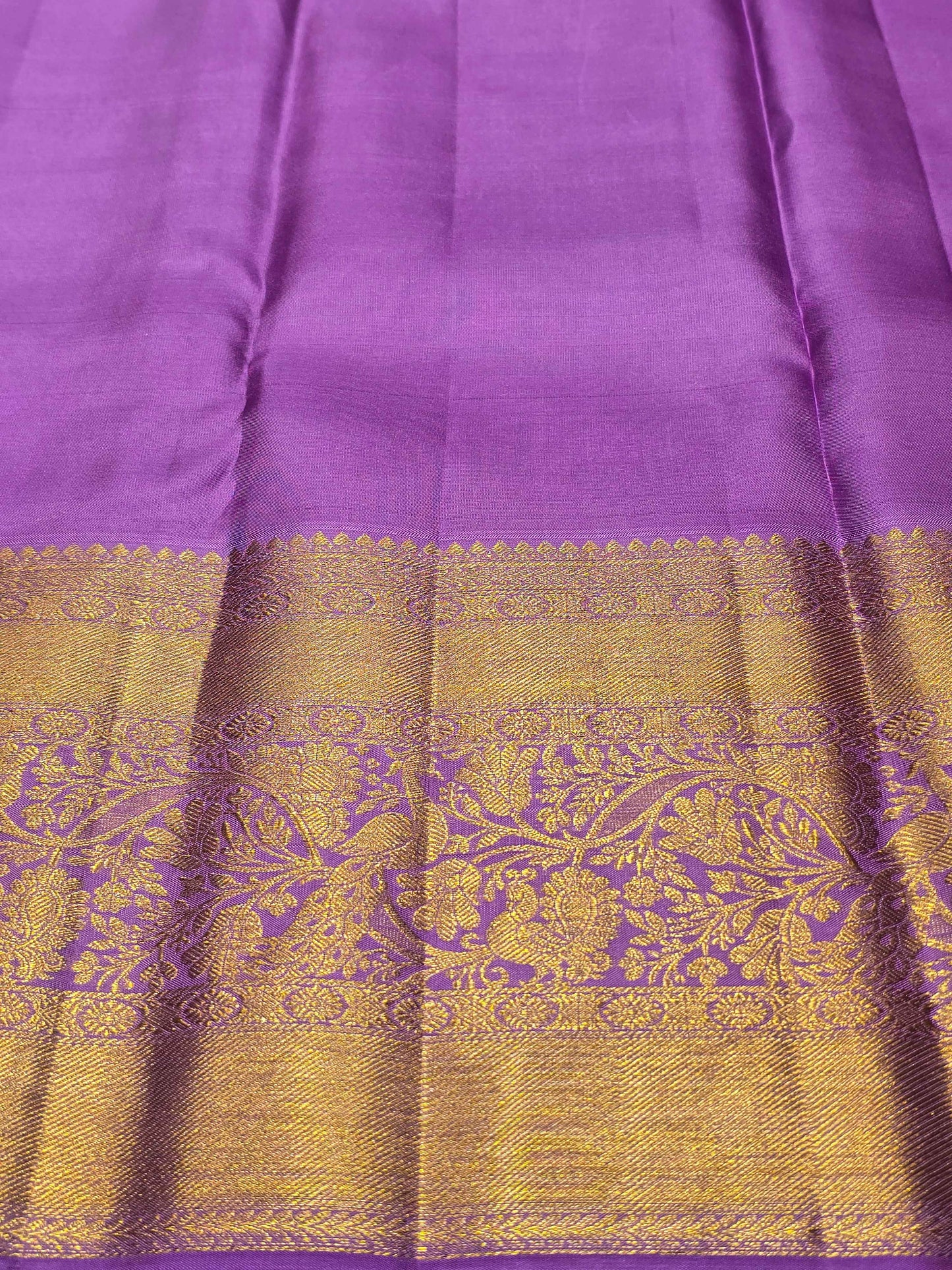 Pure handloom kanjivaram brocade silk with fancy designer saree over the body and samudrika border