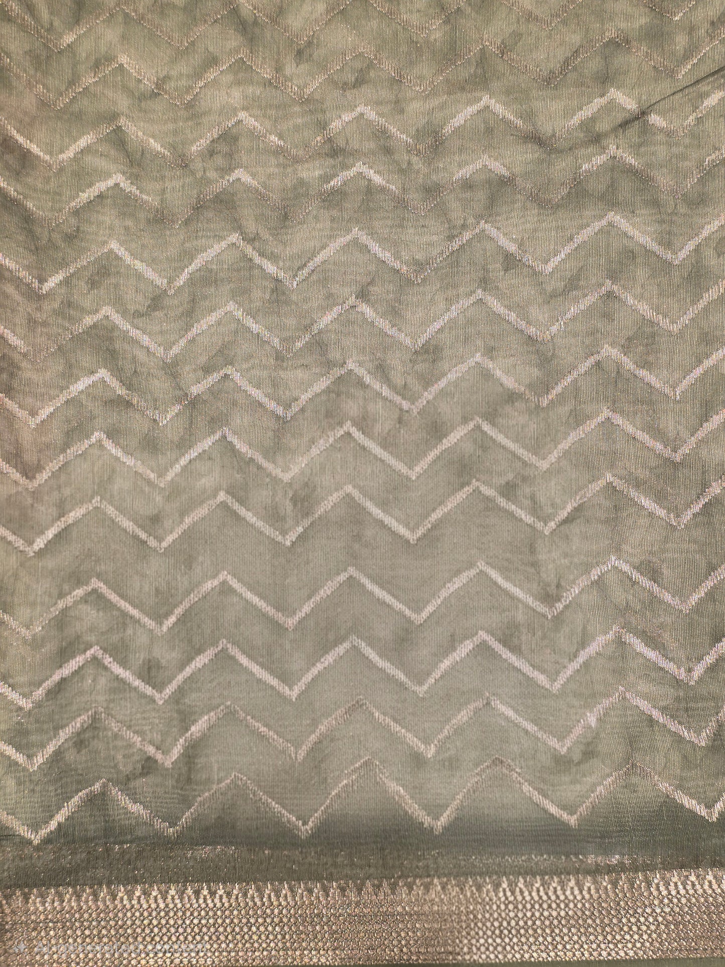 Cotton Lining Floral Printed Saree with Zigzag Horizontal Design | Soft Daily Wear Cotton Saree