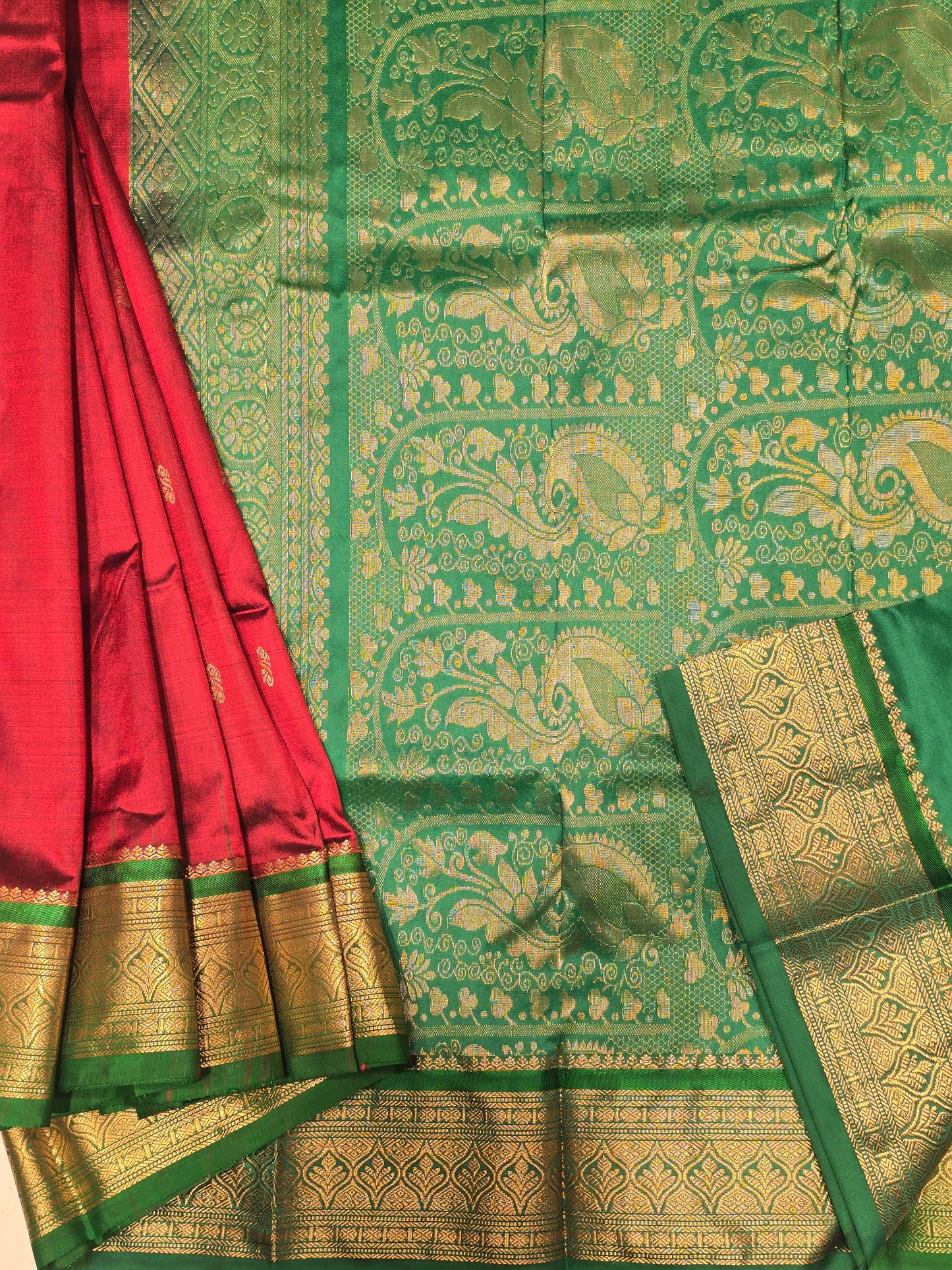 Handloom Pure Silk Saree with Kadiyal Border