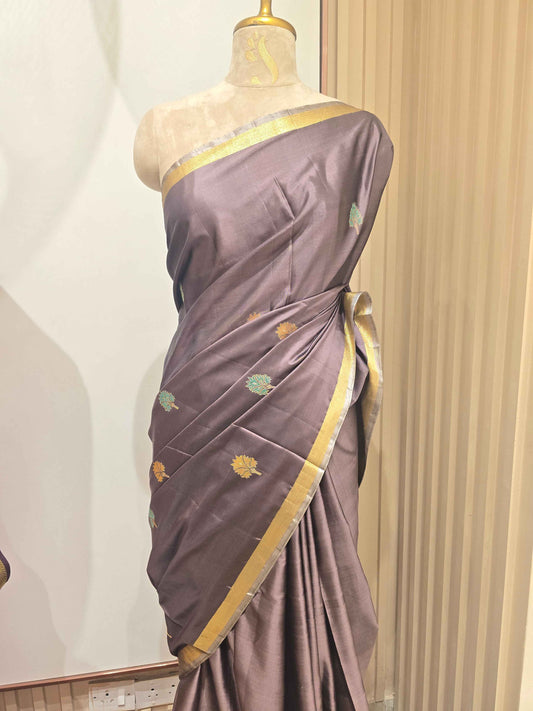 Pure Kanjivaram softsilk with small gatti with fancy motifs