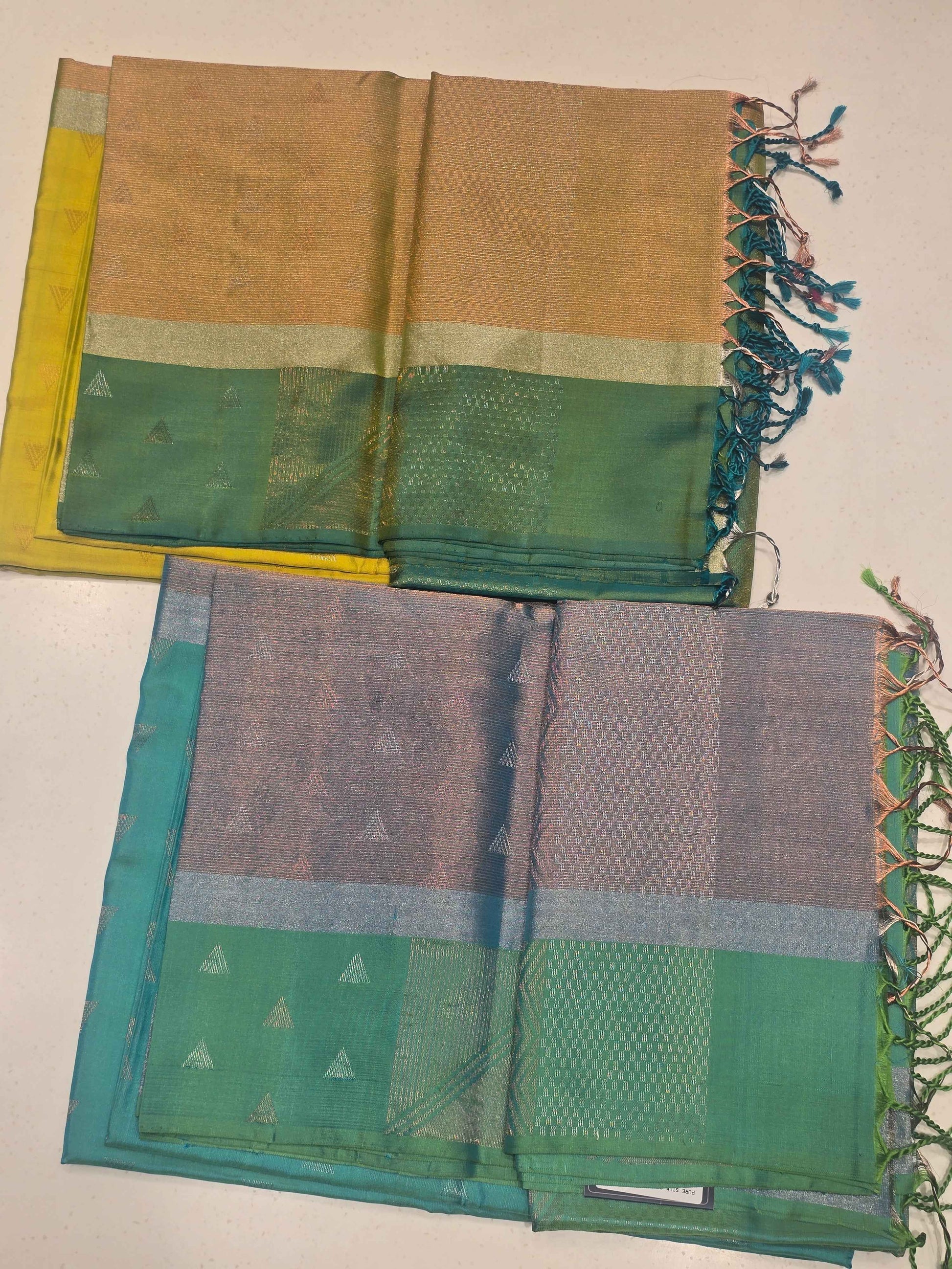 Pure handloom softsilk with Tissue border and rich pallu