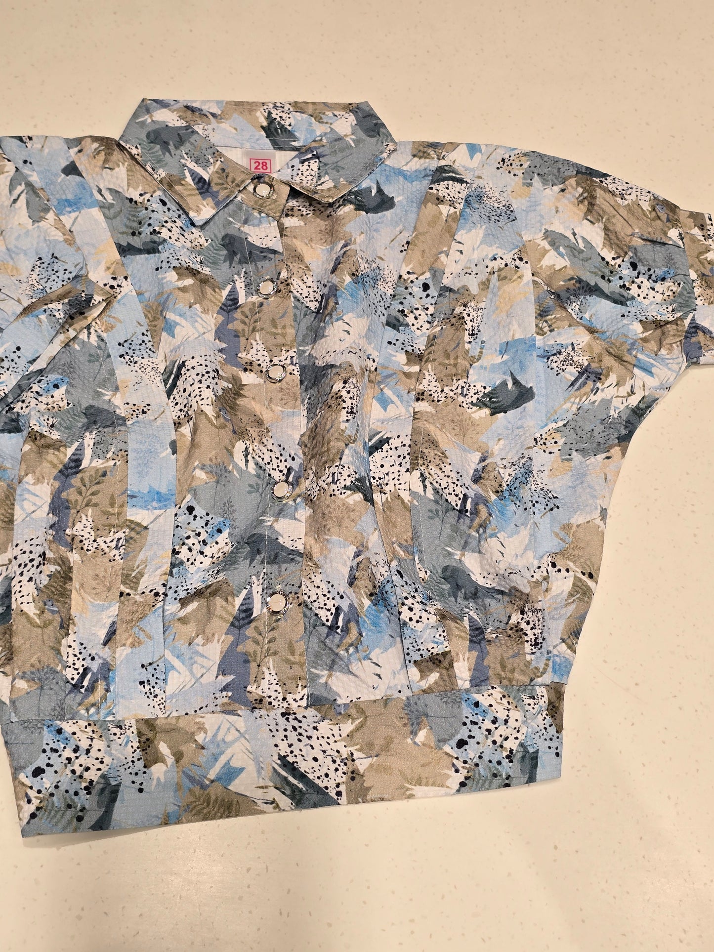 vintage-style batwing cropped