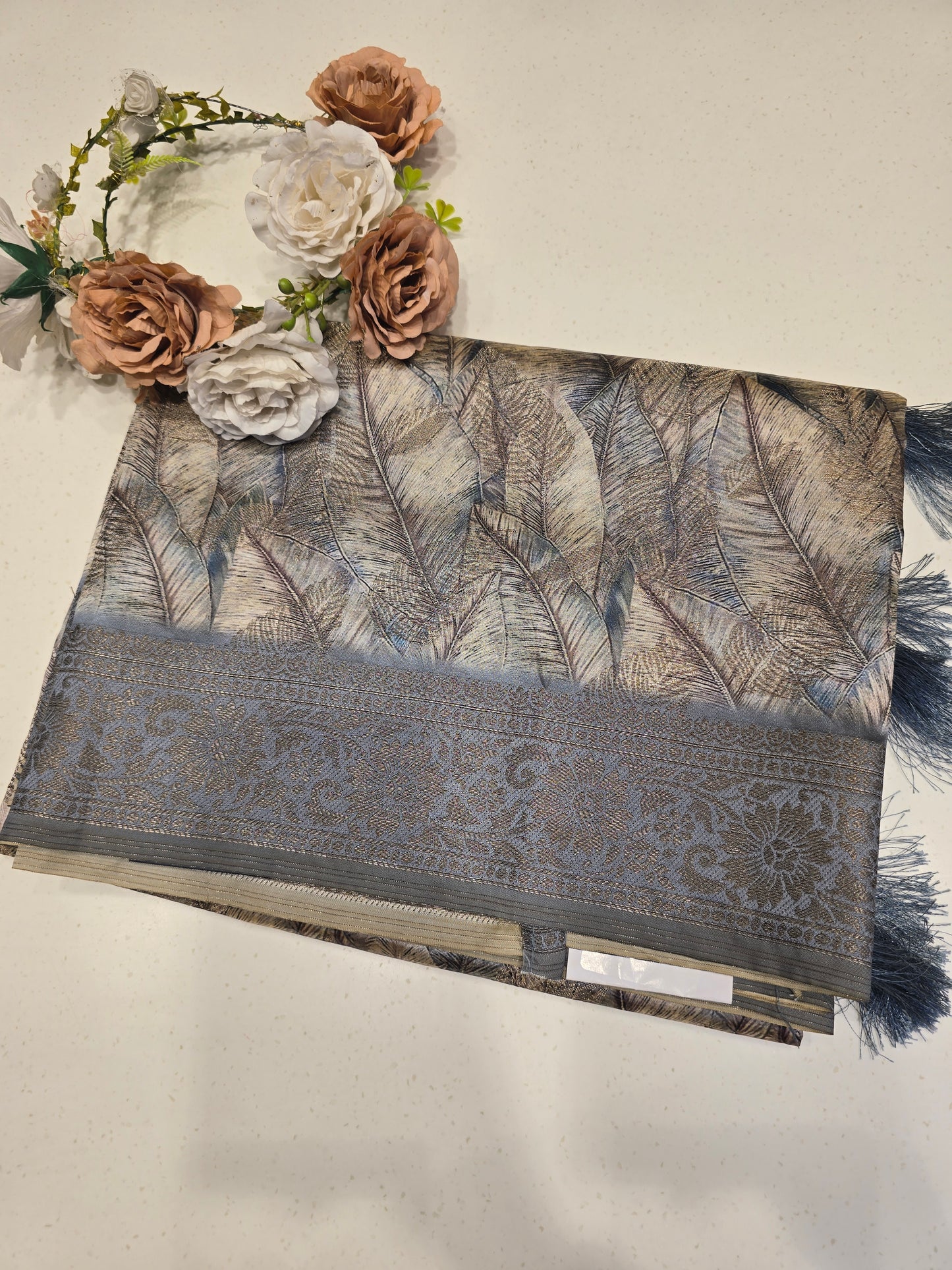 Dolla silk with zari motif and digital print , Traditional border