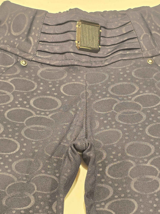 Stretchable material dark blue colour capri for girl