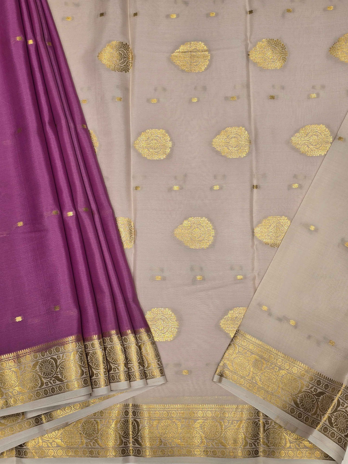Women Pure Mysore Crepe Silk Saree with Butta Pallu