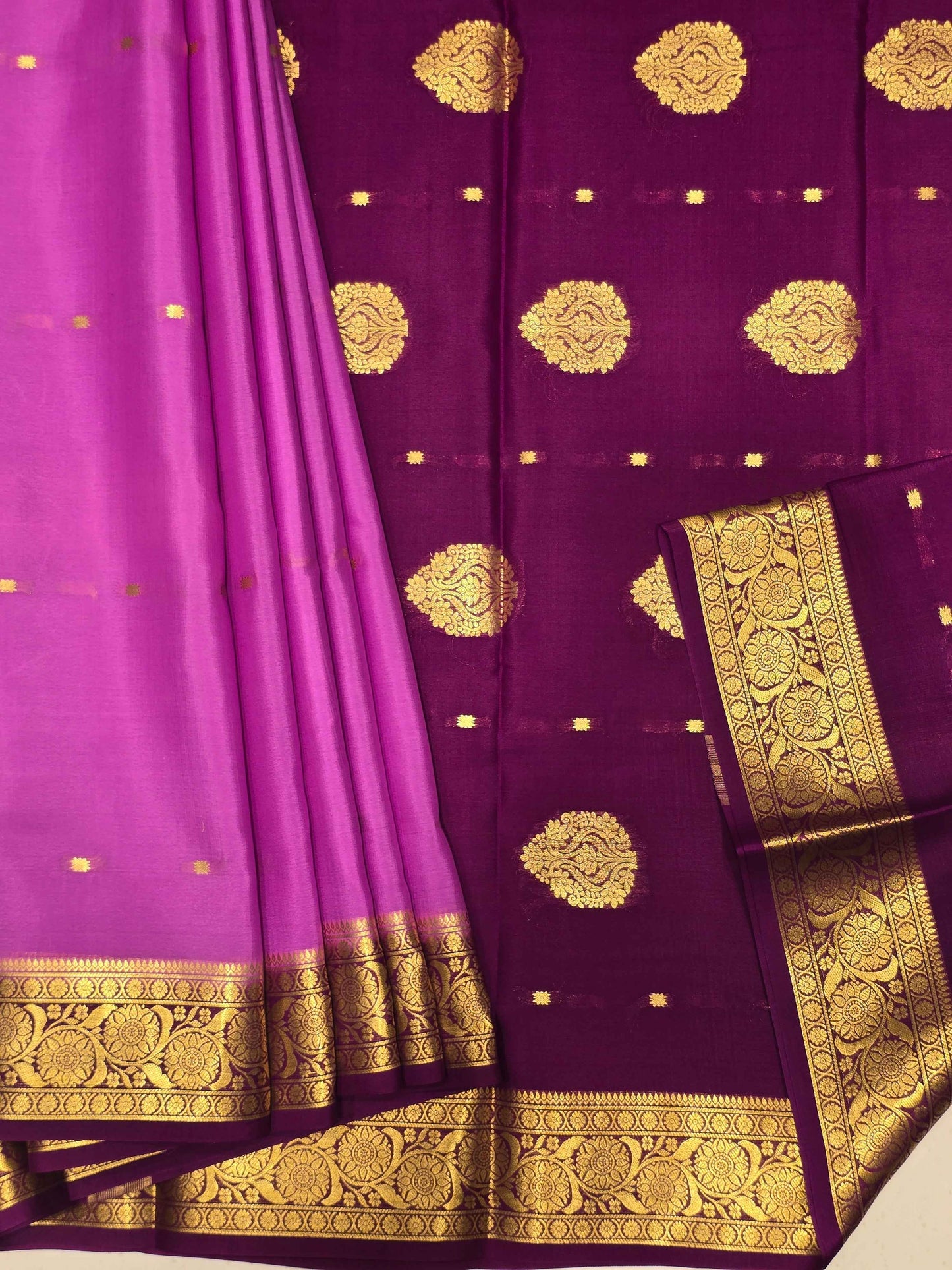 Women Pure Mysore Crepe Silk Saree with Butta Pallu