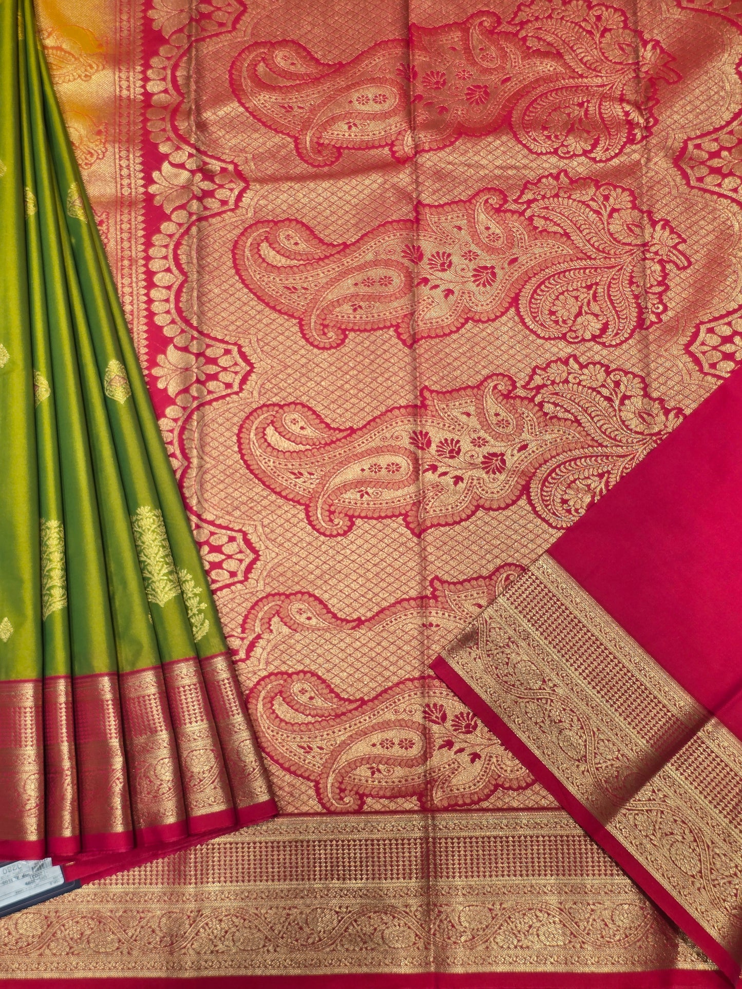 Semi Silk Saree with Leaf Motifs