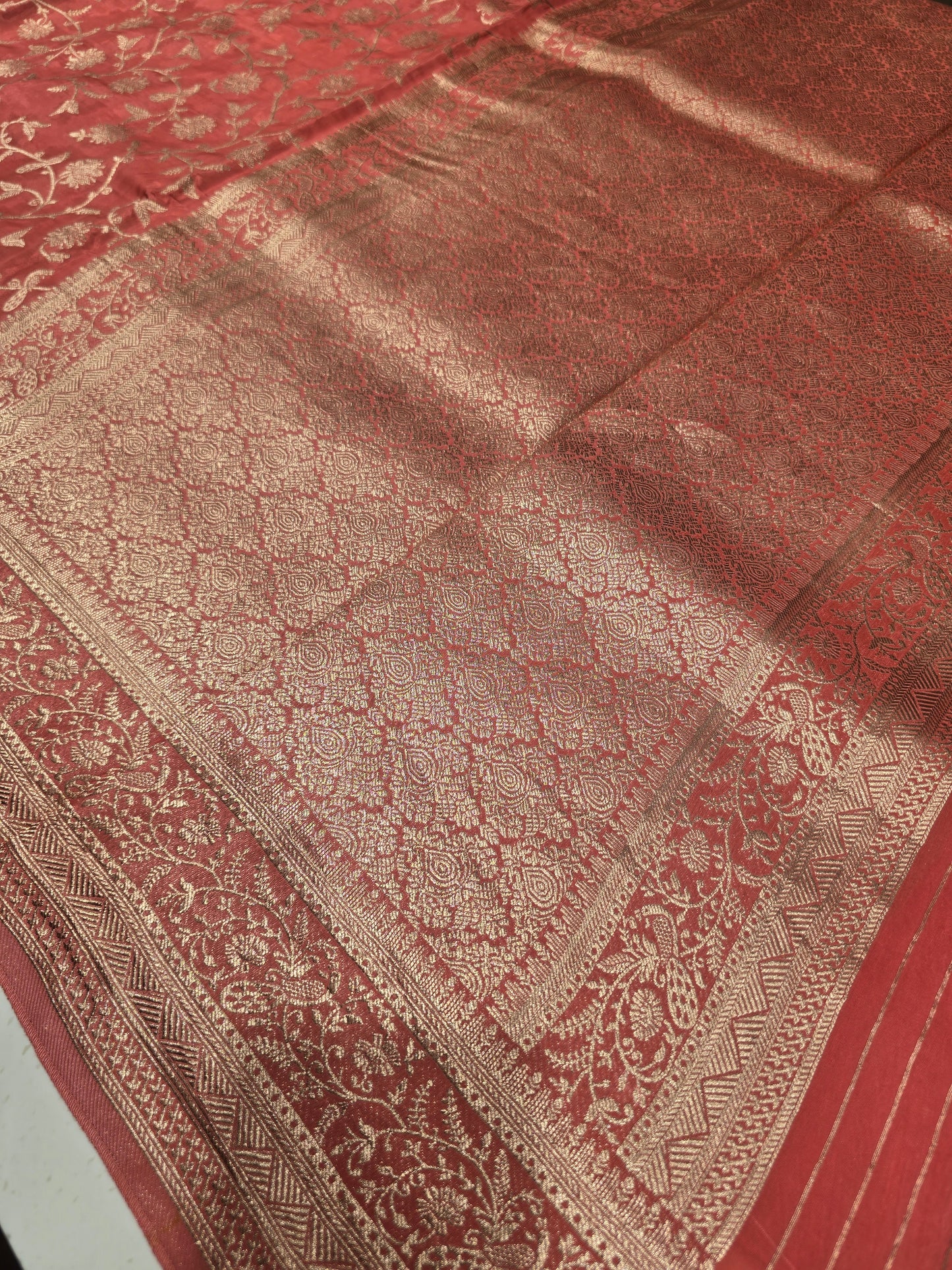 Viscose Banarasi Silk Saree with Zari Weaving & Rich Border | Elegant Festive & Party Wear Saree for Women
