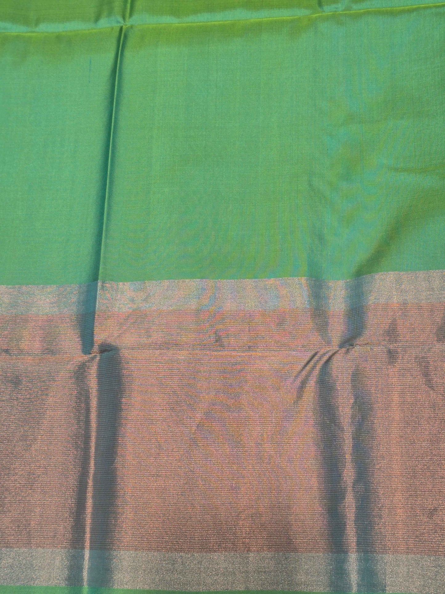 Pure handloom softsilk with Tissue border and rich pallu