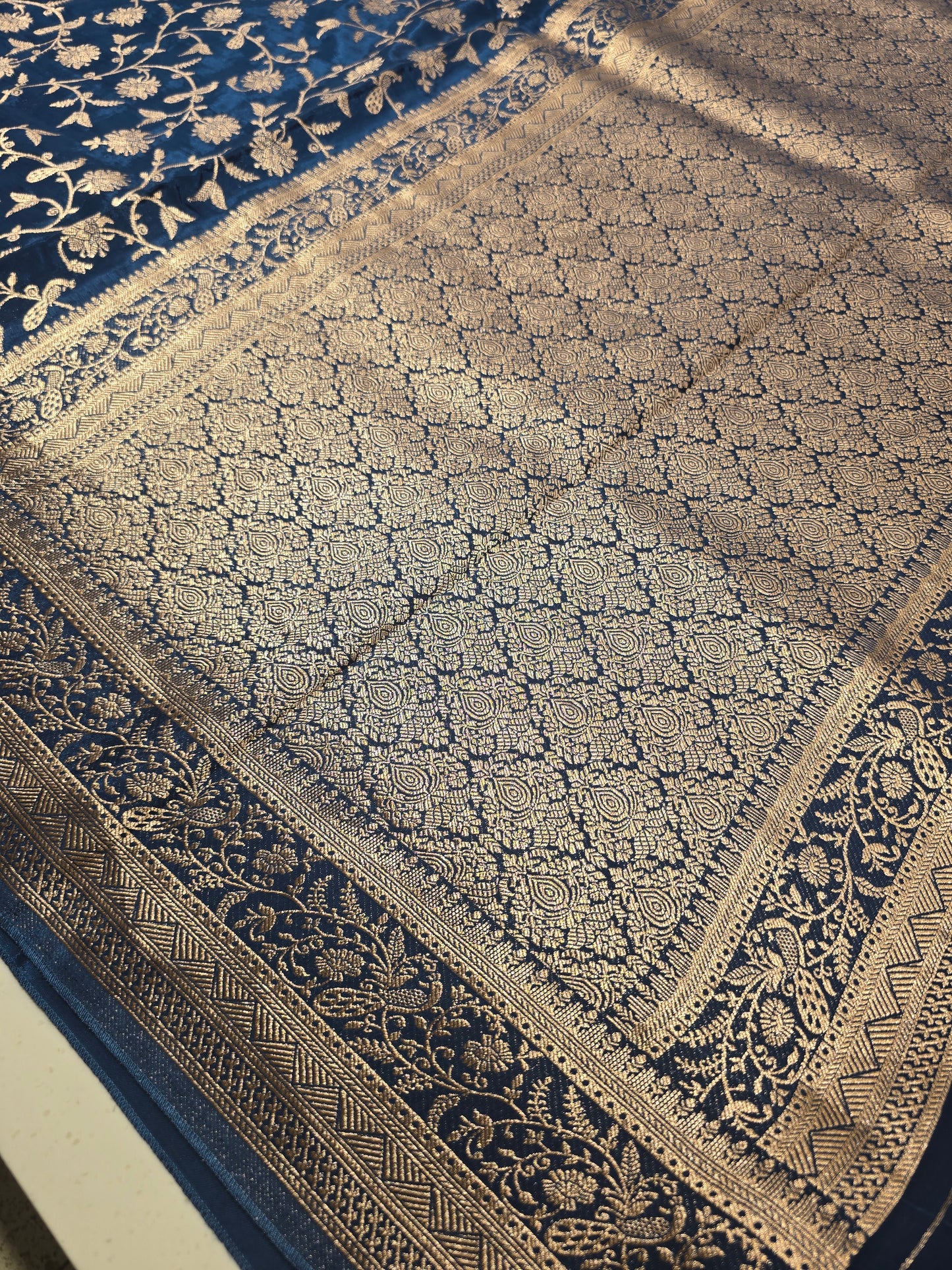 Viscose Banarasi Silk Saree with Zari Weaving & Rich Border | Elegant Festive & Party Wear Saree for Women