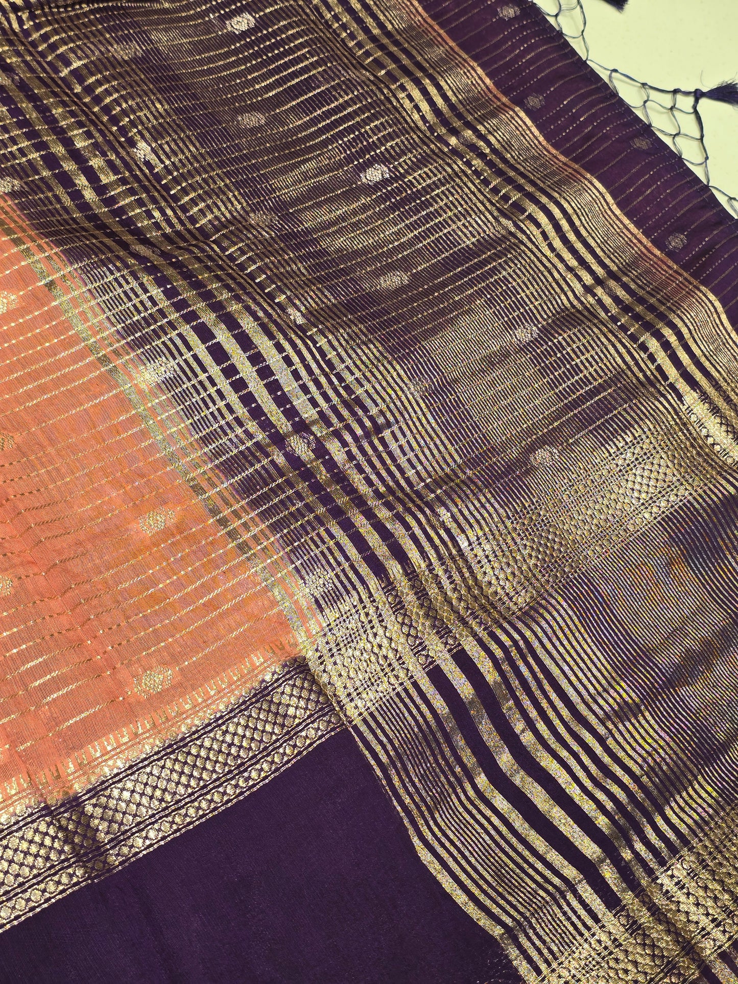 Mushroom silk horizontal lines with small motif across the boyf and bentex border