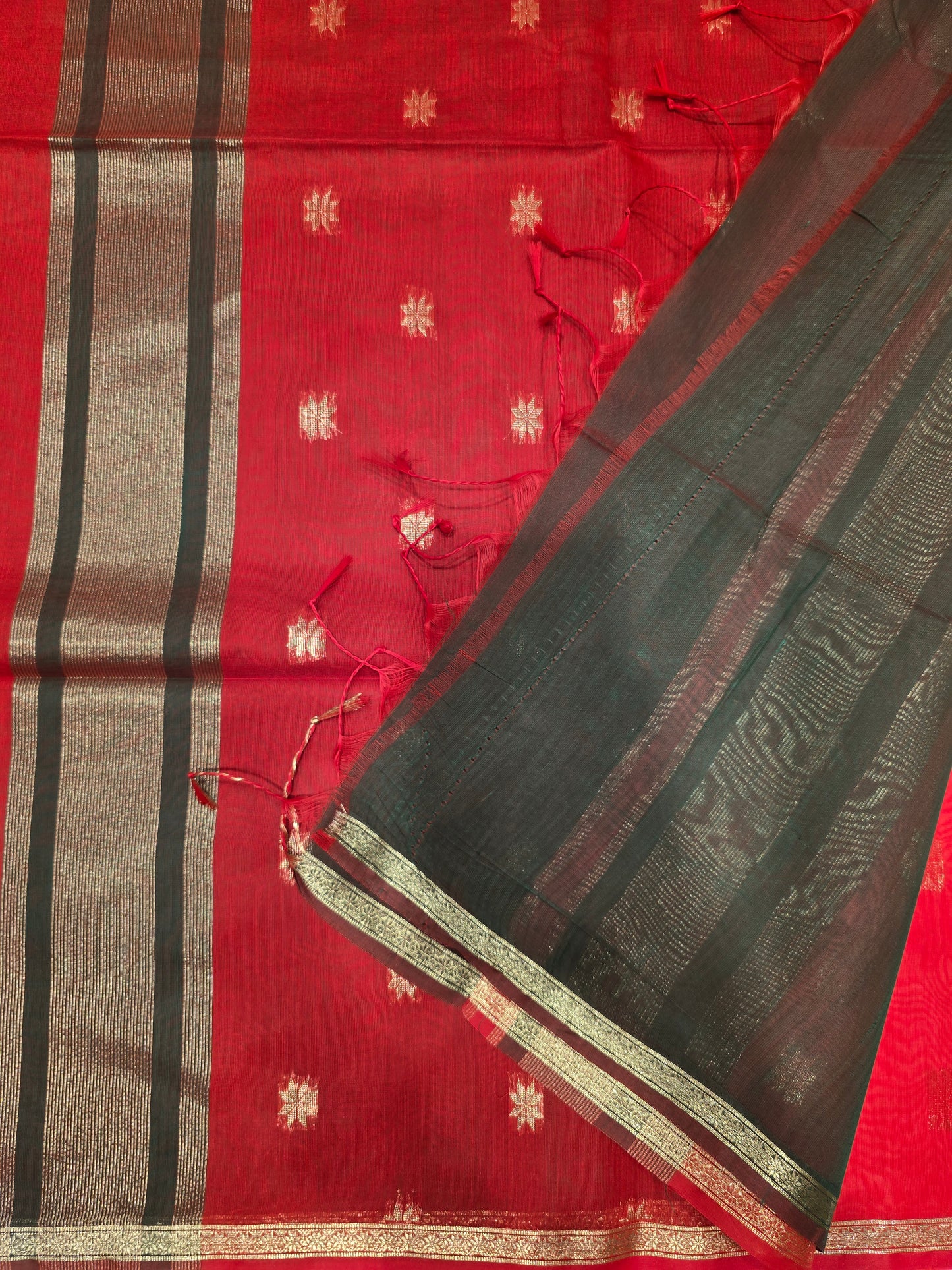 Maheshwari Cotton Silk Saree with Zari Border & Butta Design | Lightweight Festive & Daily Wear Saree for Women