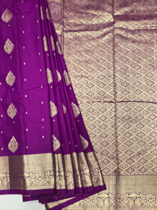 Semi kanjivaram silk saree with rich pallu