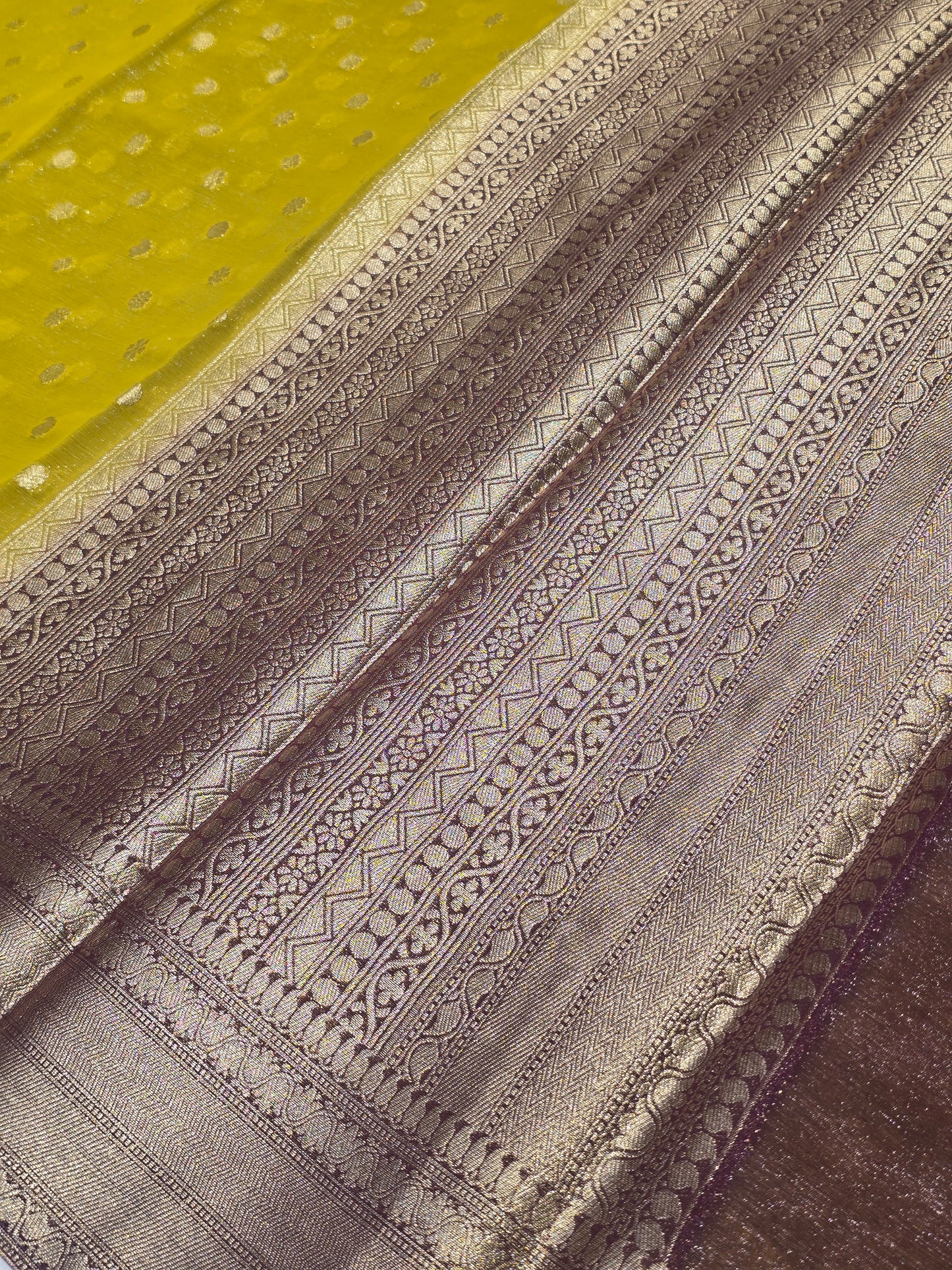 Georgette Silk Saree with Butta Motif, Traditional Zari Border & Contrast Blouse | Festive & Party Wear