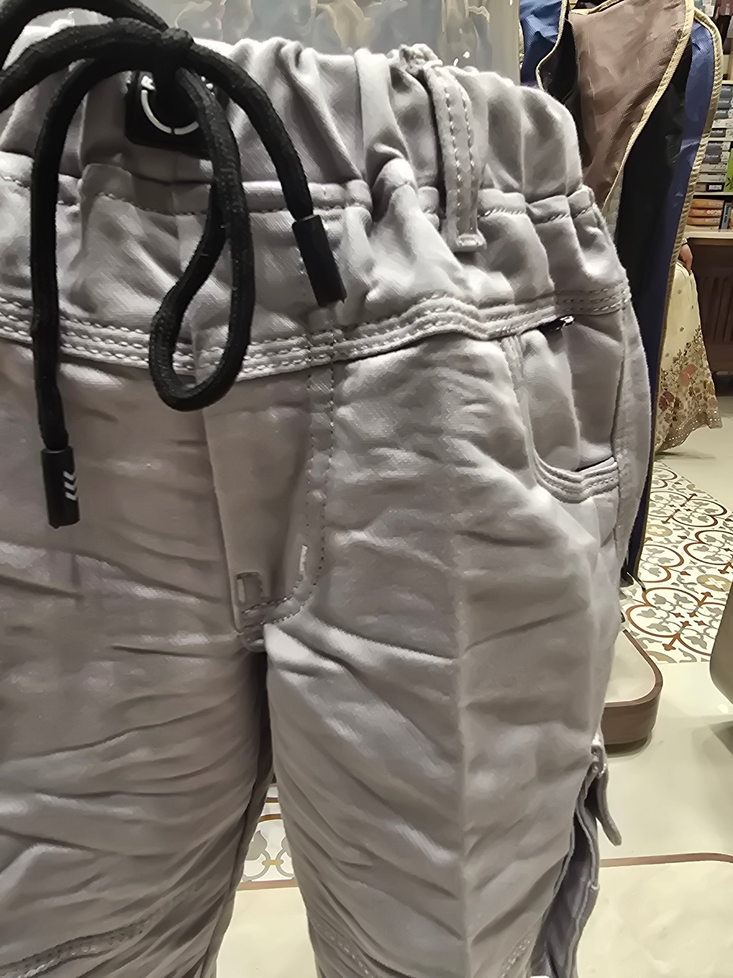 Ash Grey Lycra Cotton ¾ Length Cargo Shorts for Boys with Six Pocket Design and Round Elastic Waistband