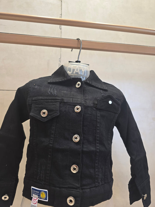 Modern Black Denim Jacket for Girls with Collar Neck & Dual Pocket Design – Casual Wear