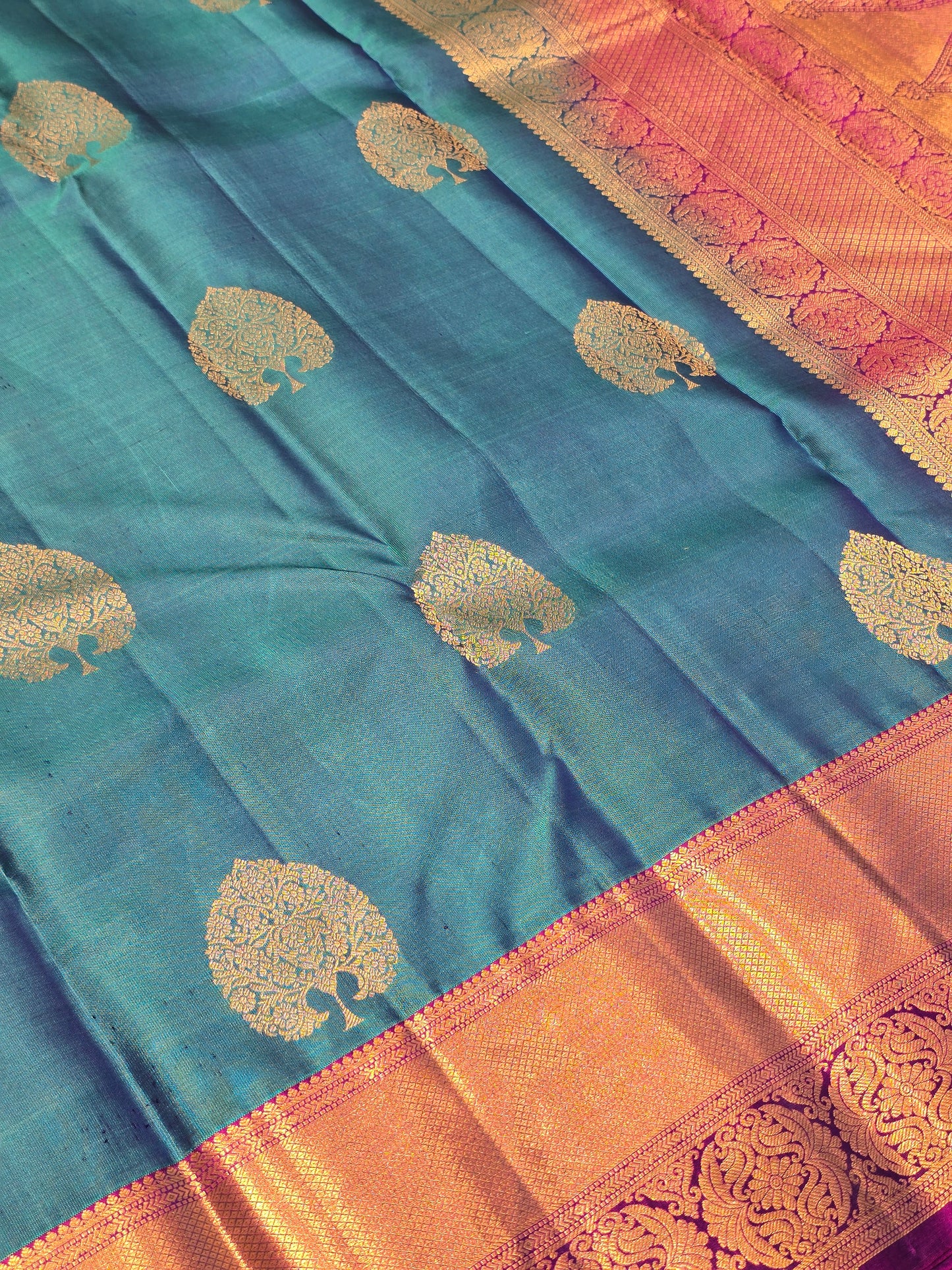 Pure Handloom Kanjivaram Silk Saree with Leaf Structured Tree Design Body, Gatti Traditional Border and Rich Pallu for Wedding and Festive Occasions