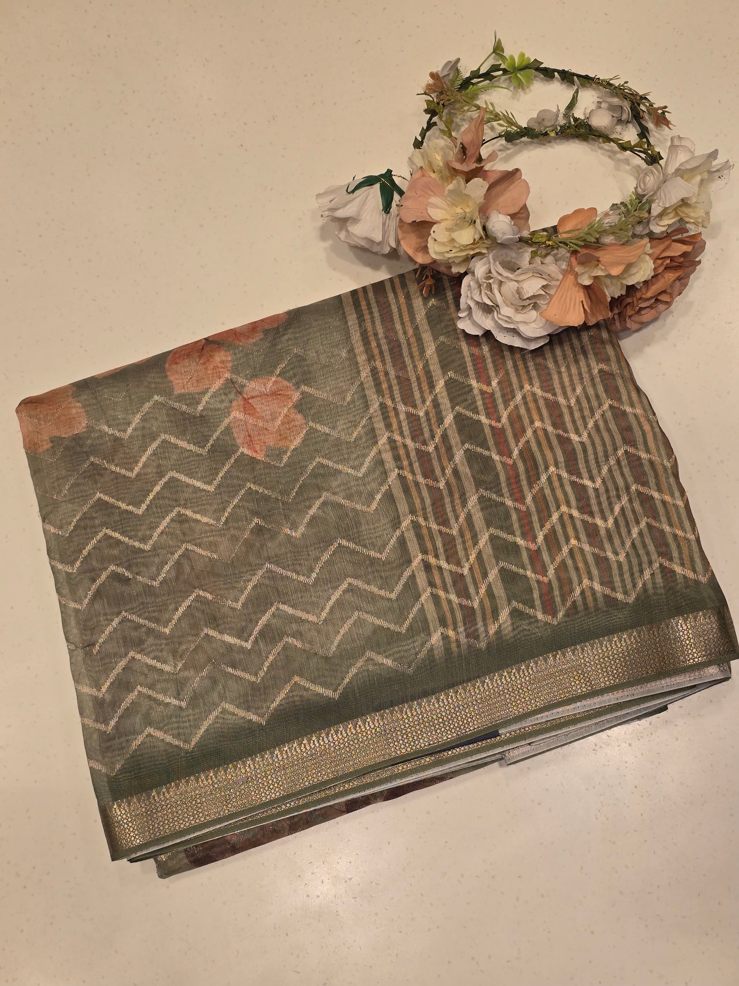 Cotton Lining Floral Printed Saree with Zigzag Horizontal Design | Soft Daily Wear Cotton Saree