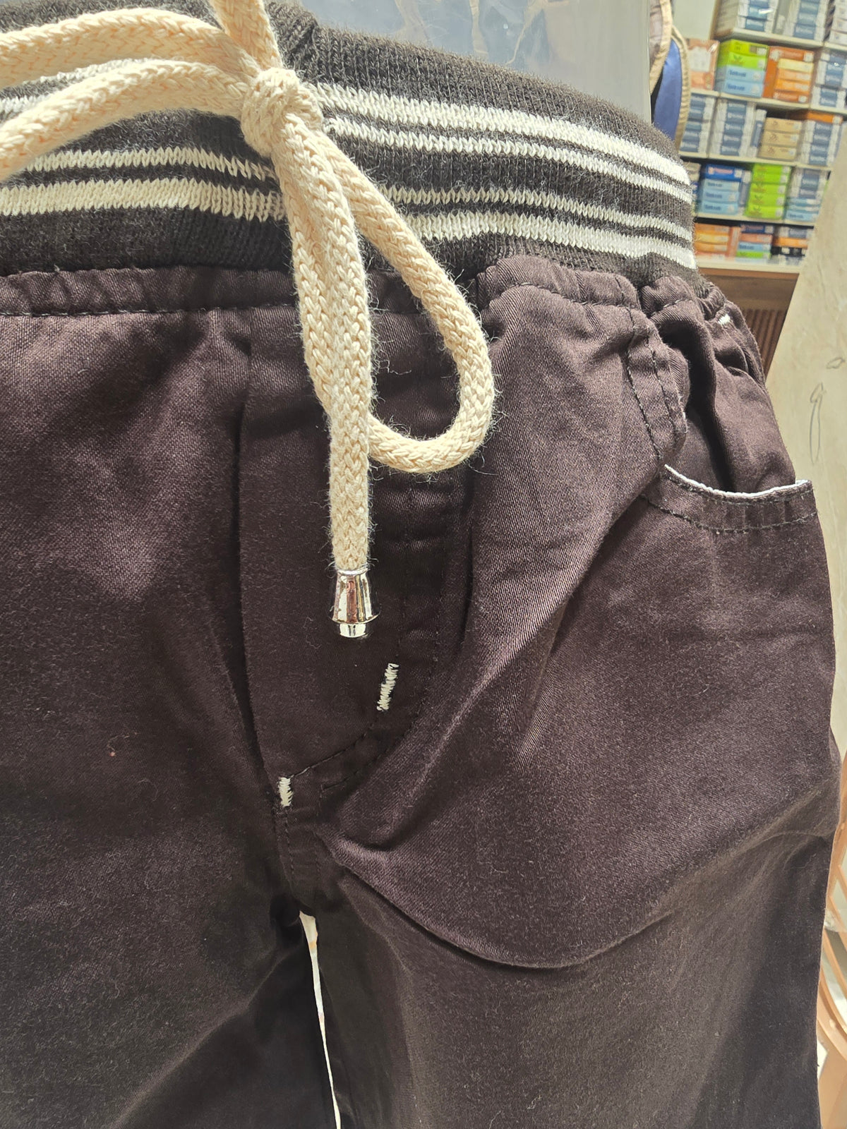 Coffee Brown Cotton Shorts for Boys with Pocket Design, Round Elastic Waistband and Adjustable Tie