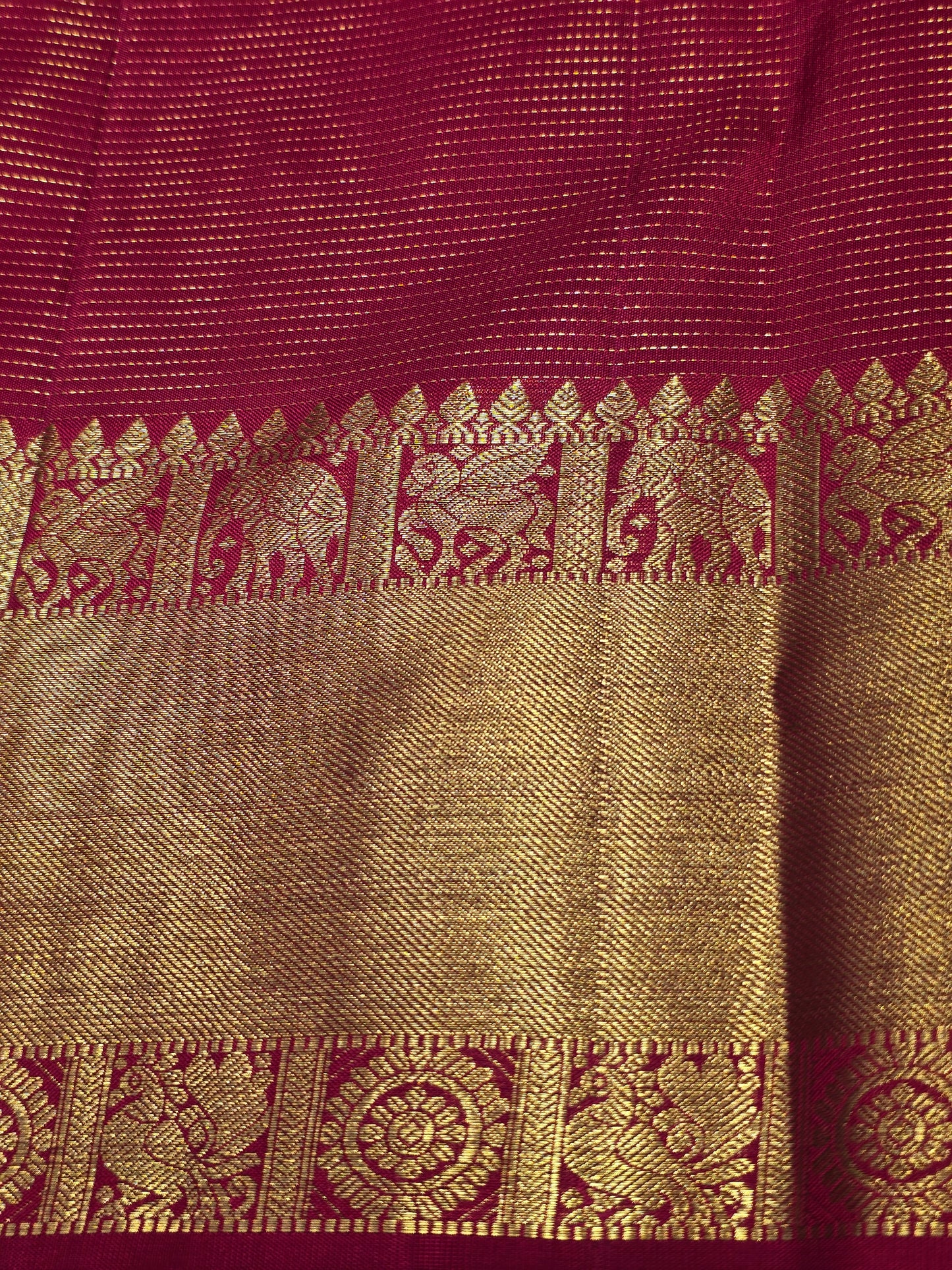 Pure Kanchee Handloom Silk Saree with Micro Horizontal Pattern, Traditional Zari Border & Rich Bottle Green / Reddish Pink Blouse | Wedding & Festive Wear