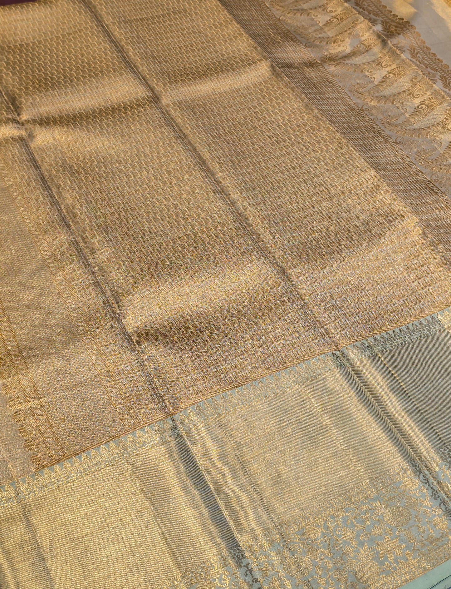 Exclusive Handloom Pure Tissue Silk Saree with Fancy Design, Long Border & Rich Zari Pallu – Premium Wedding Wear