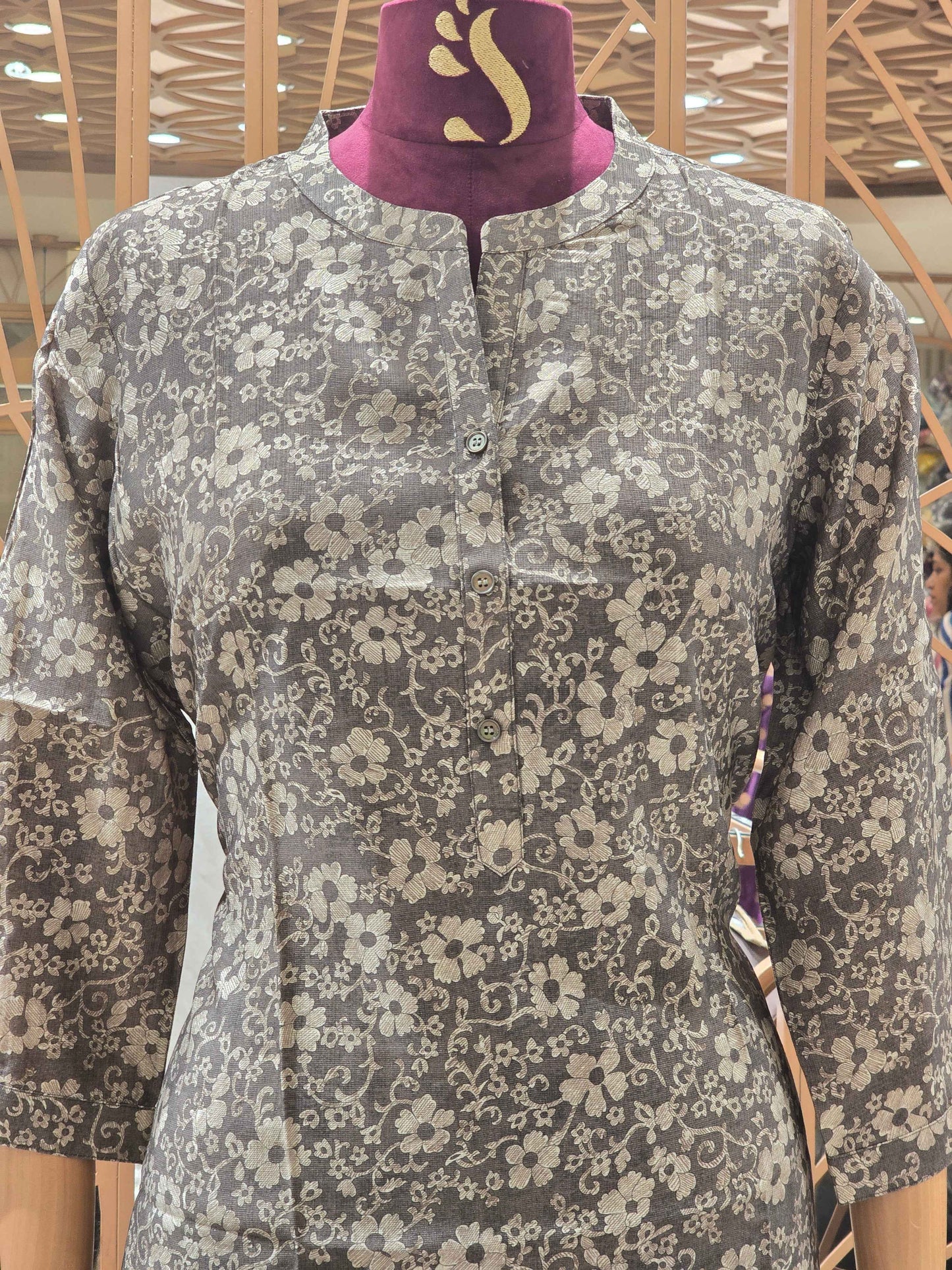 Printed cotton material short kurta with-neck and ¾sleeves