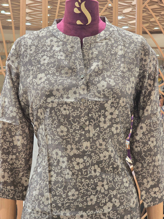 Printed cotton material short kurta with-neck and ¾sleeves
