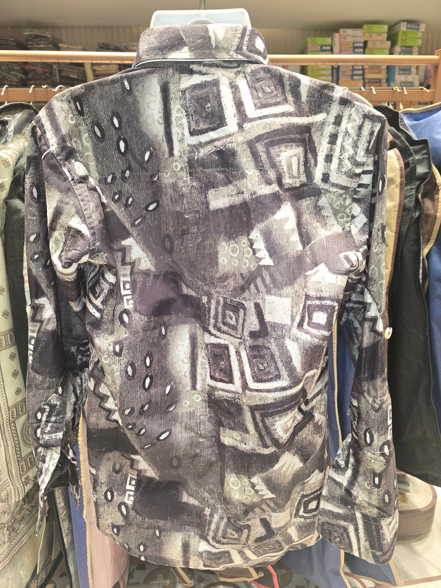 Boys Grey Printed Cotton Shirt with Collared Neck and Foldable Sleeves