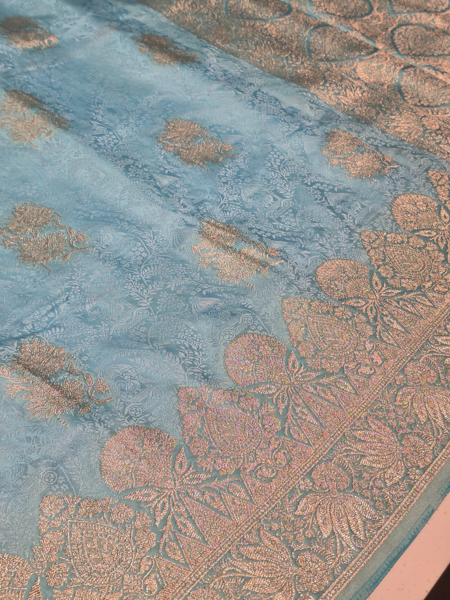 Banarasi Saree with Thread Embroidery, Rich Pallu & Fancy Border | Festive & Party Wear