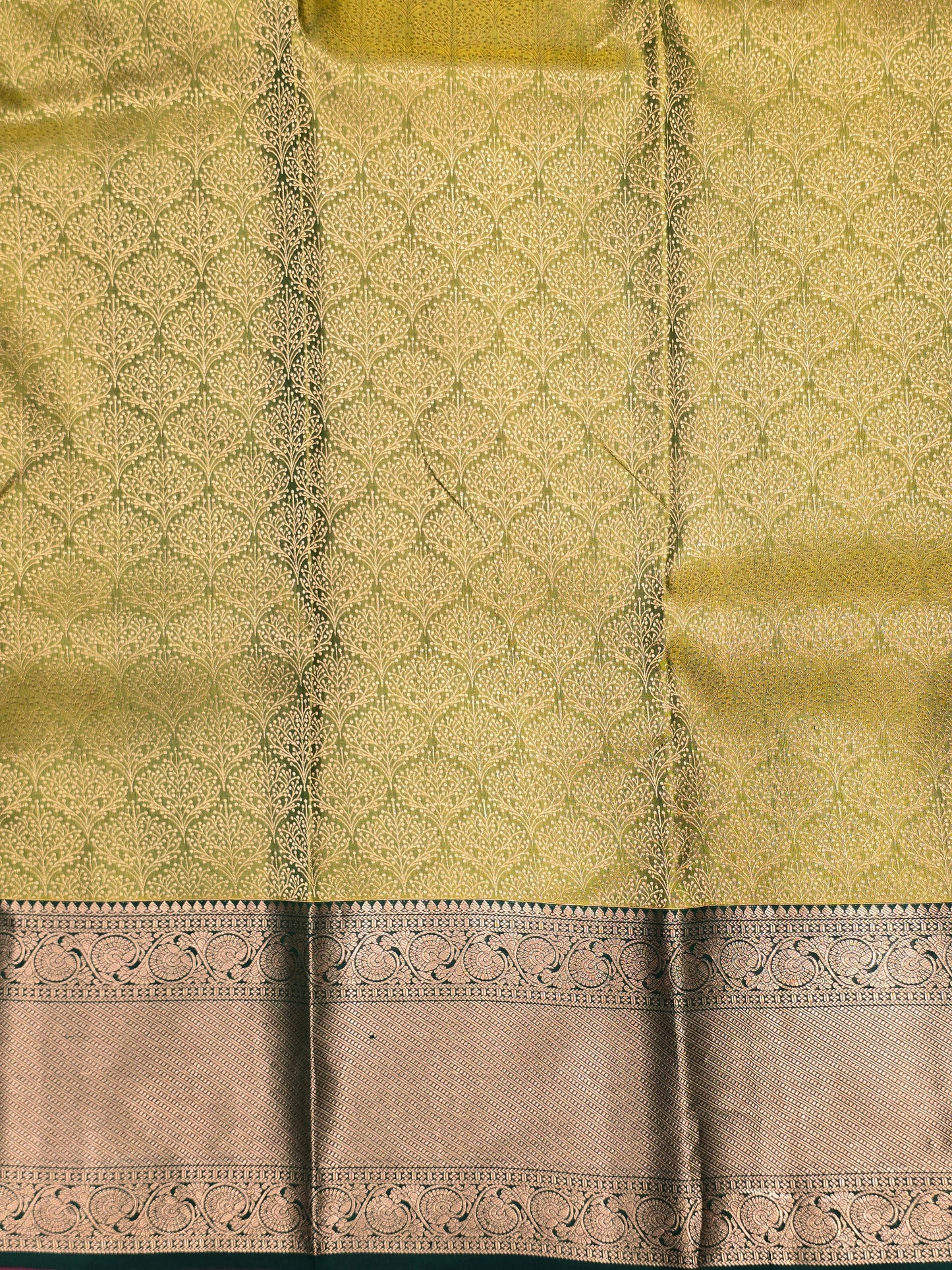 Pure Handloom Kanjivaram Brocade Silk Saree with Gatti Border and Rich Pallu