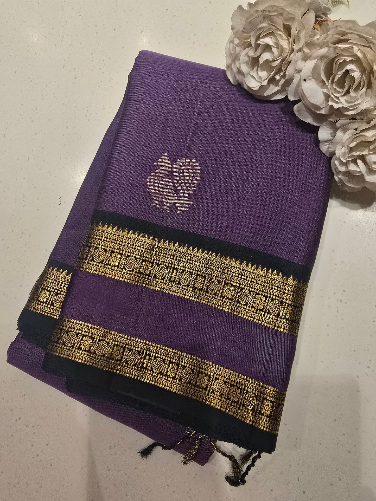 Pure Kanchipuram Silk Saree with Butta Design & Bentex Zari Border | Traditional Wedding & Festive Wear Saree