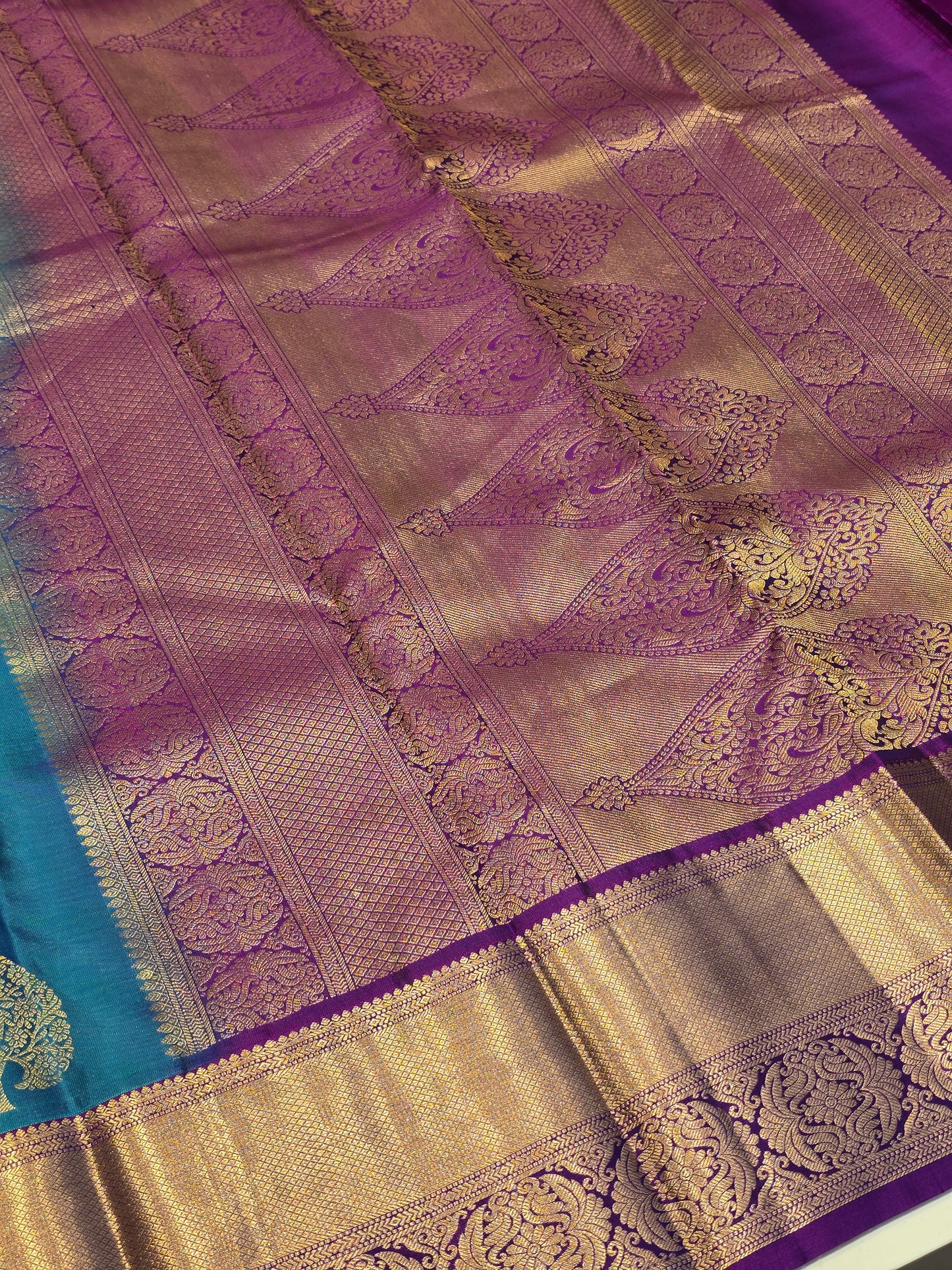 Pure Handloom Kanjivaram Silk Saree with Leaf Structured Tree Design Body, Gatti Traditional Border and Rich Pallu for Wedding and Festive Occasions