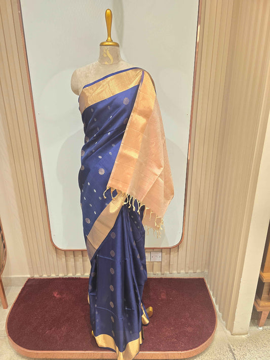 Pure handloom softsilk saree blue with gold colour with rich pallu and gatti border
